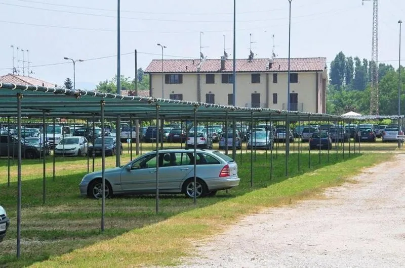 Parking in Hotel Excelsior