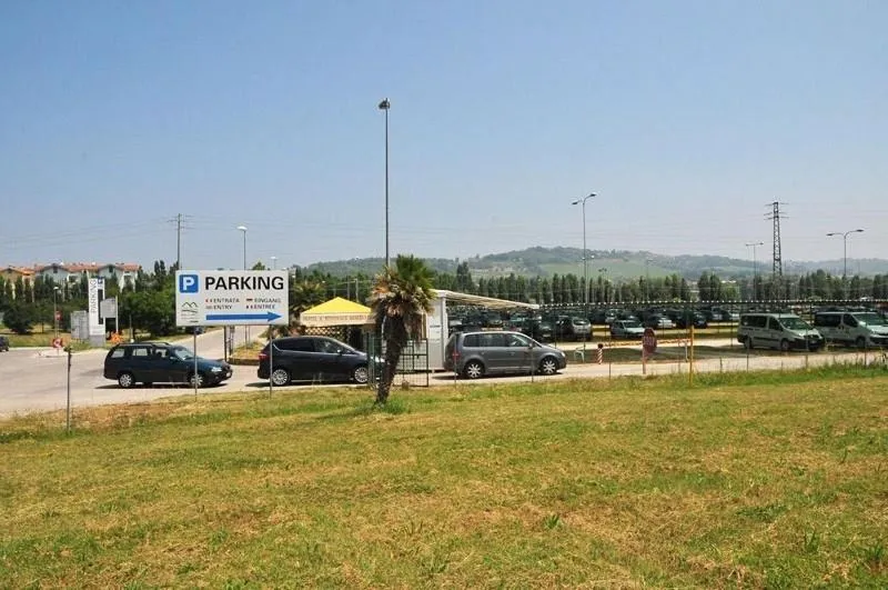 Parking in Hotel Excelsior