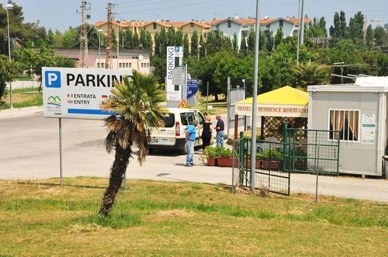 Parking in Hotel Excelsior