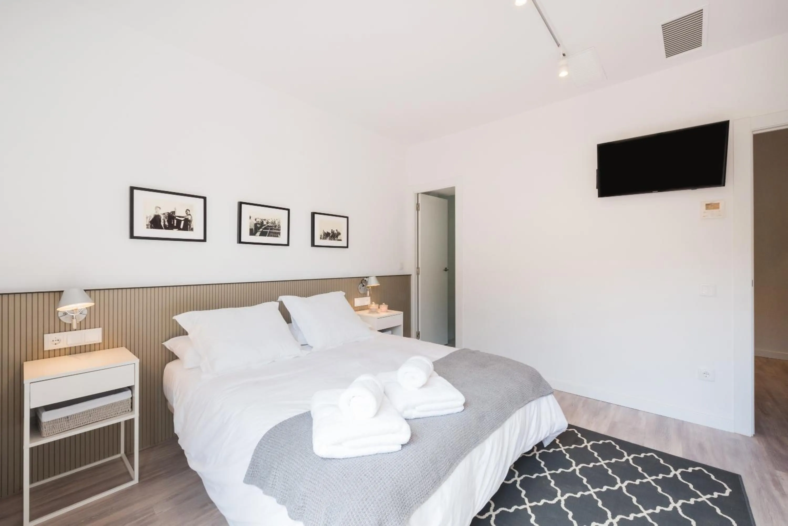 Bedroom, Bed in Petit Luxe Dúplex