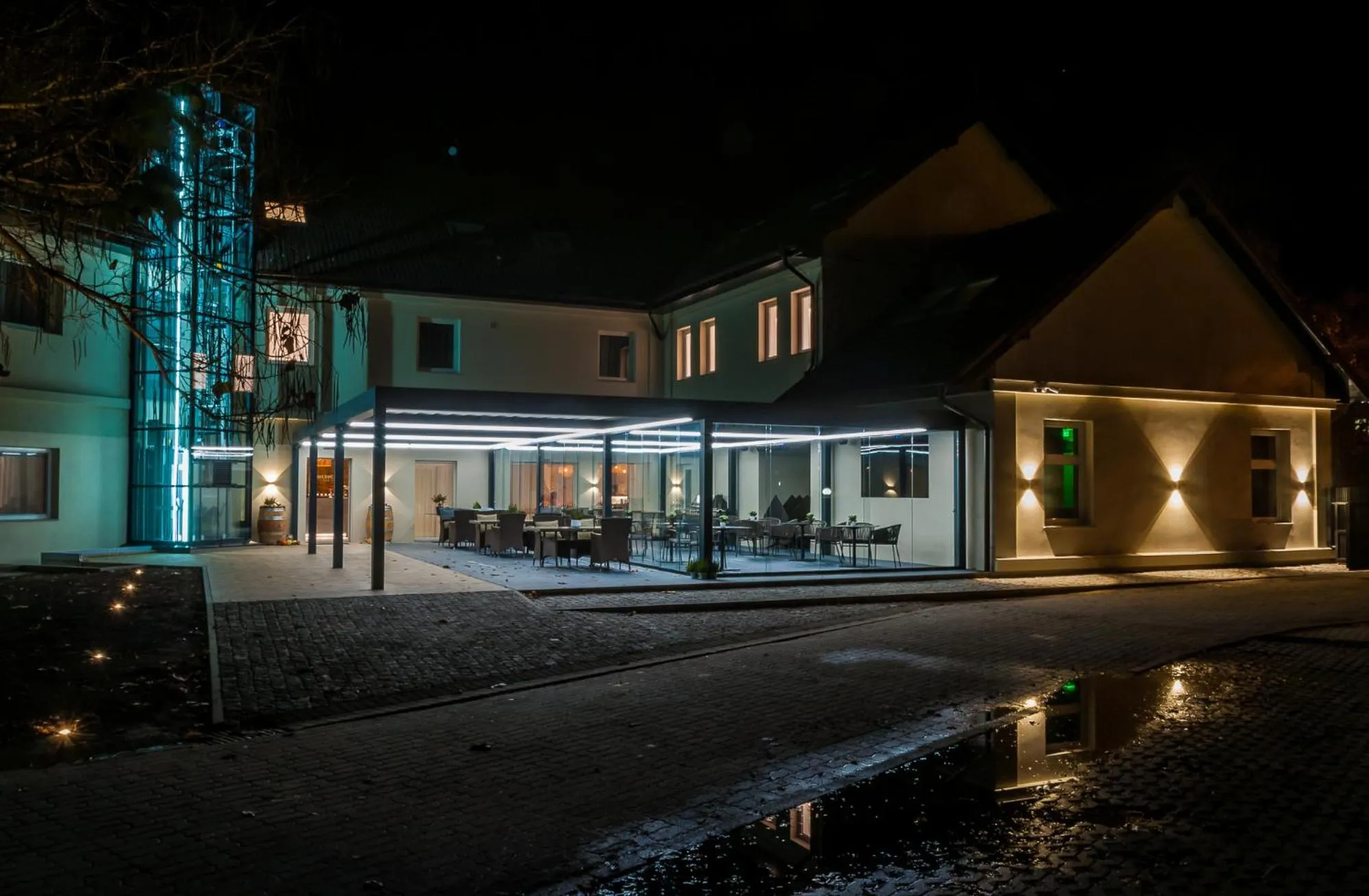 Property building in Hotel U Kaplicky