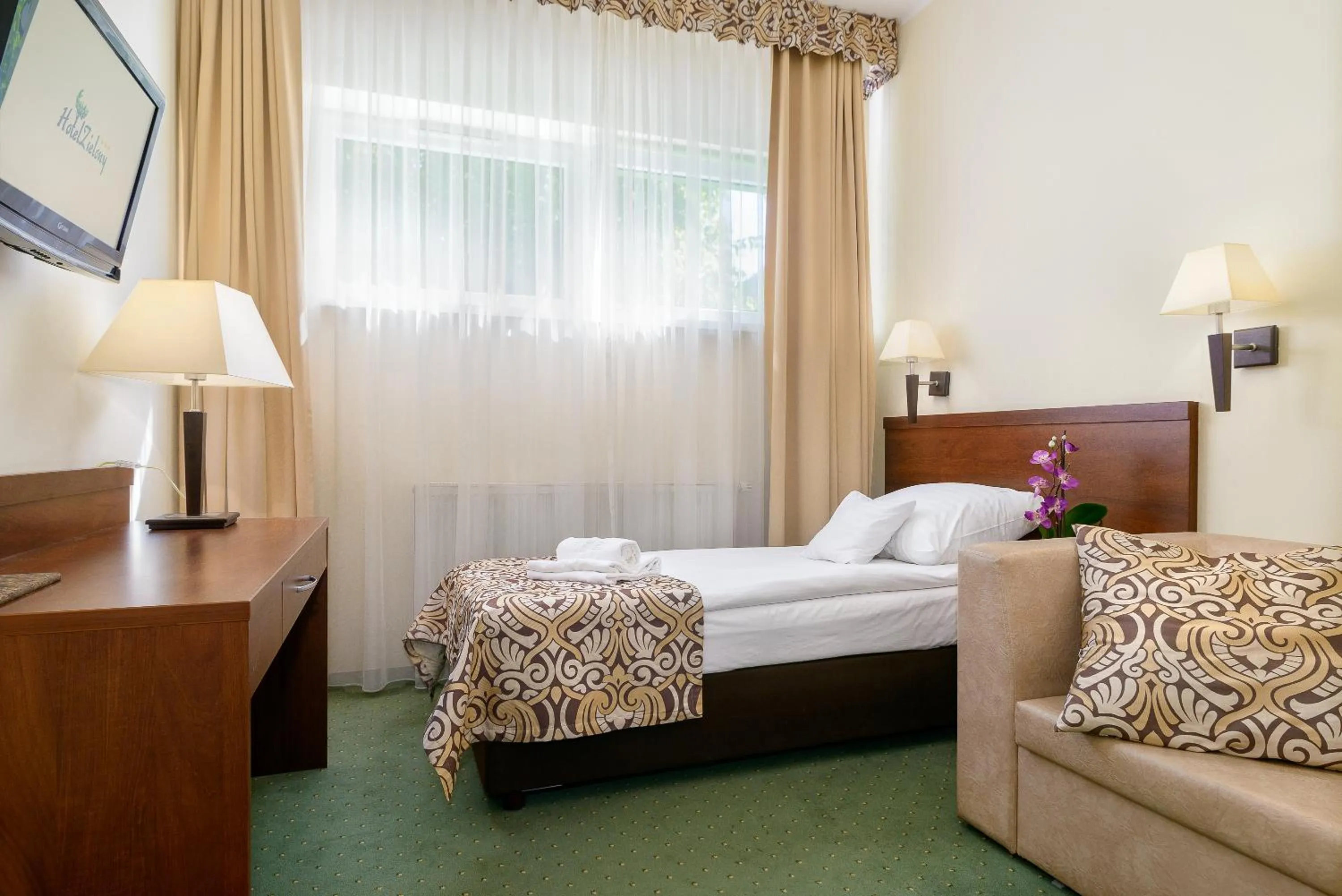 Bed in Hotel Zielony