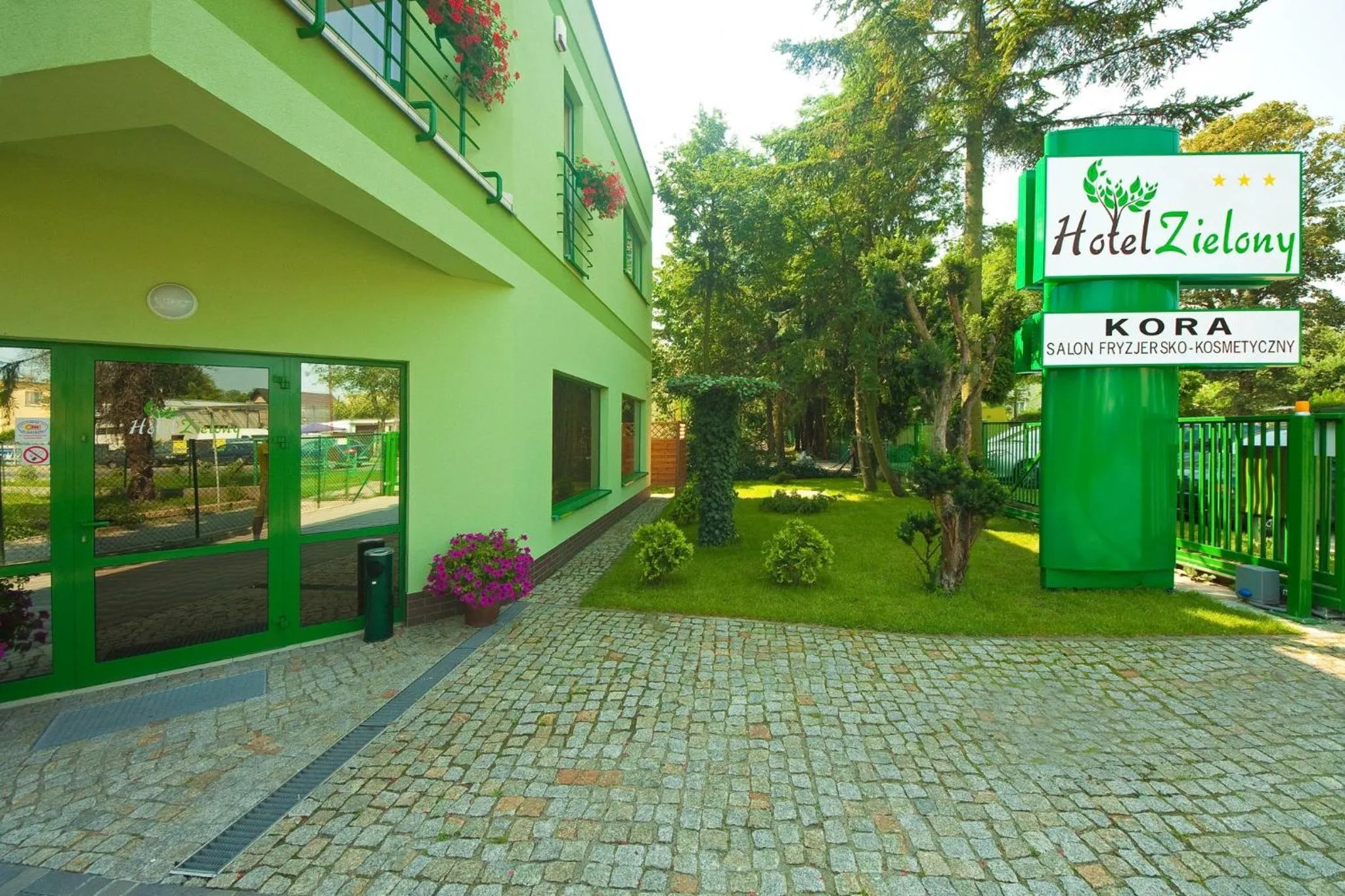 Facade/entrance in Hotel Zielony
