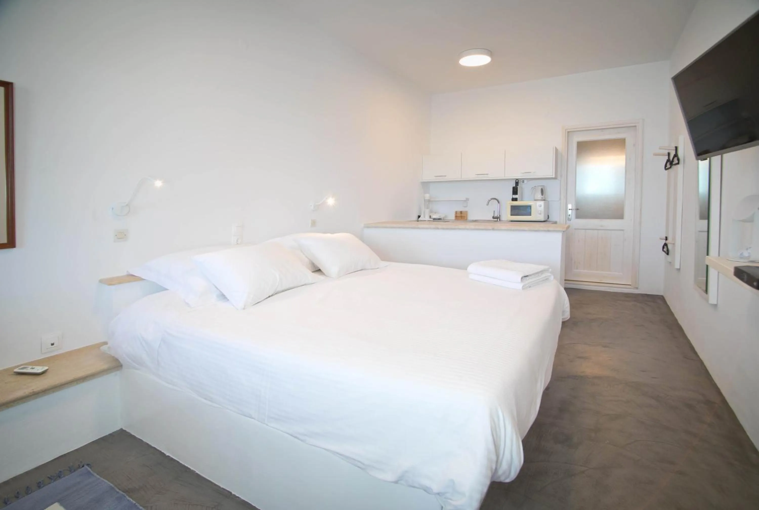 Bed in Blue Dawn Kalymnos