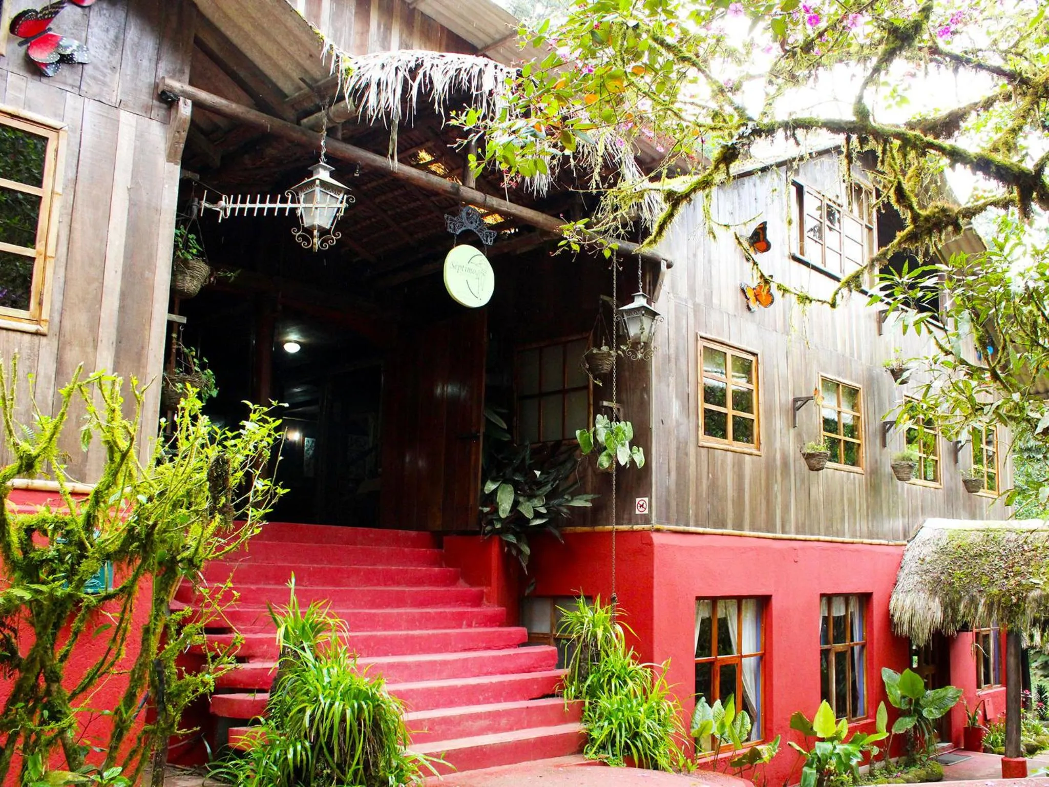 Facade/entrance in El Septimo Paraiso