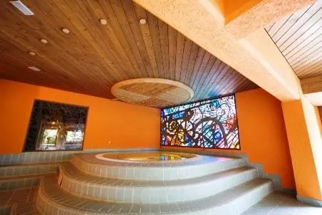 Swimming pool in Hotel Pavillon