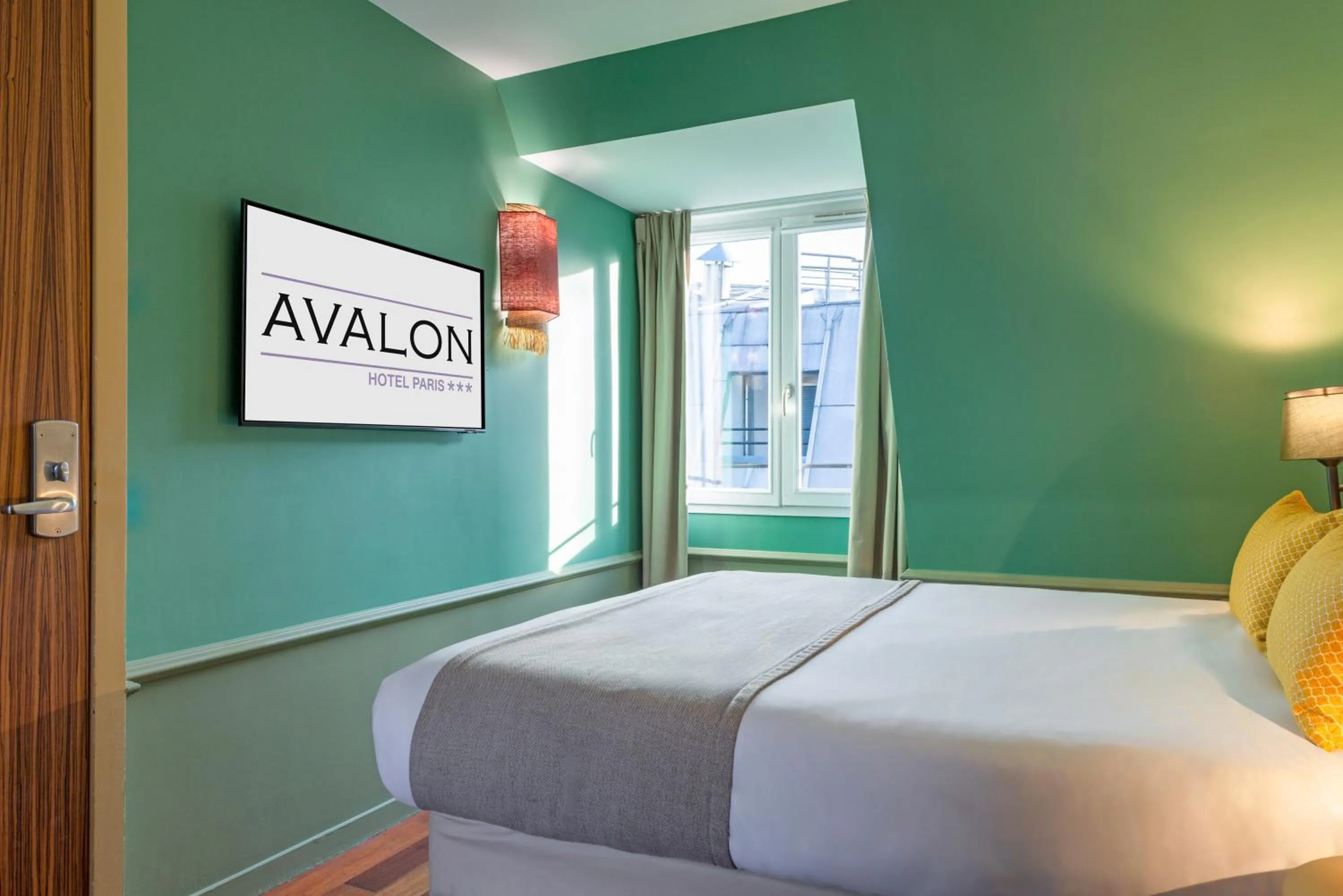 Bedroom, Bed in Appart Hotel Avalon