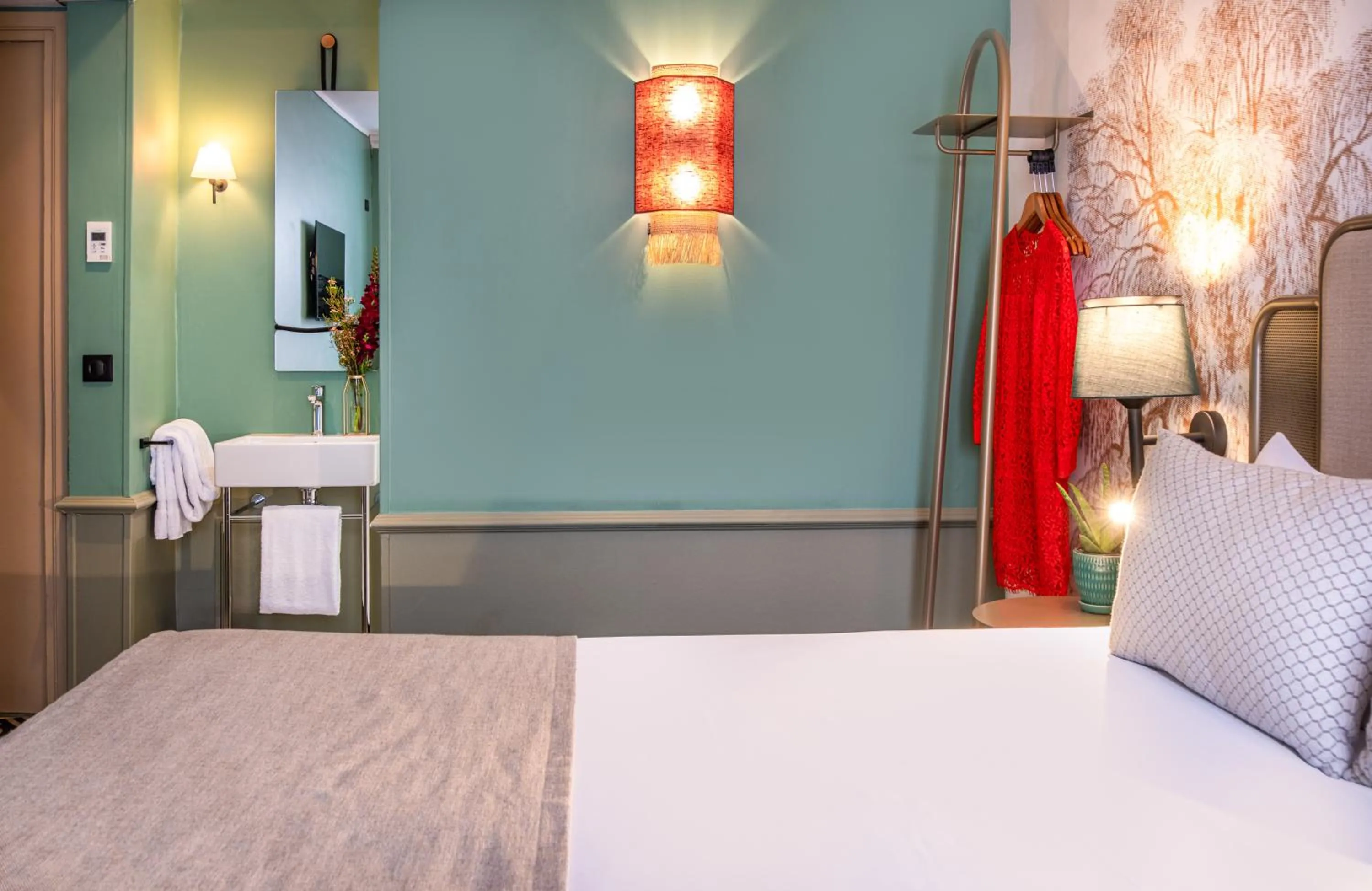 Bedroom, Bed in Appart Hotel Avalon