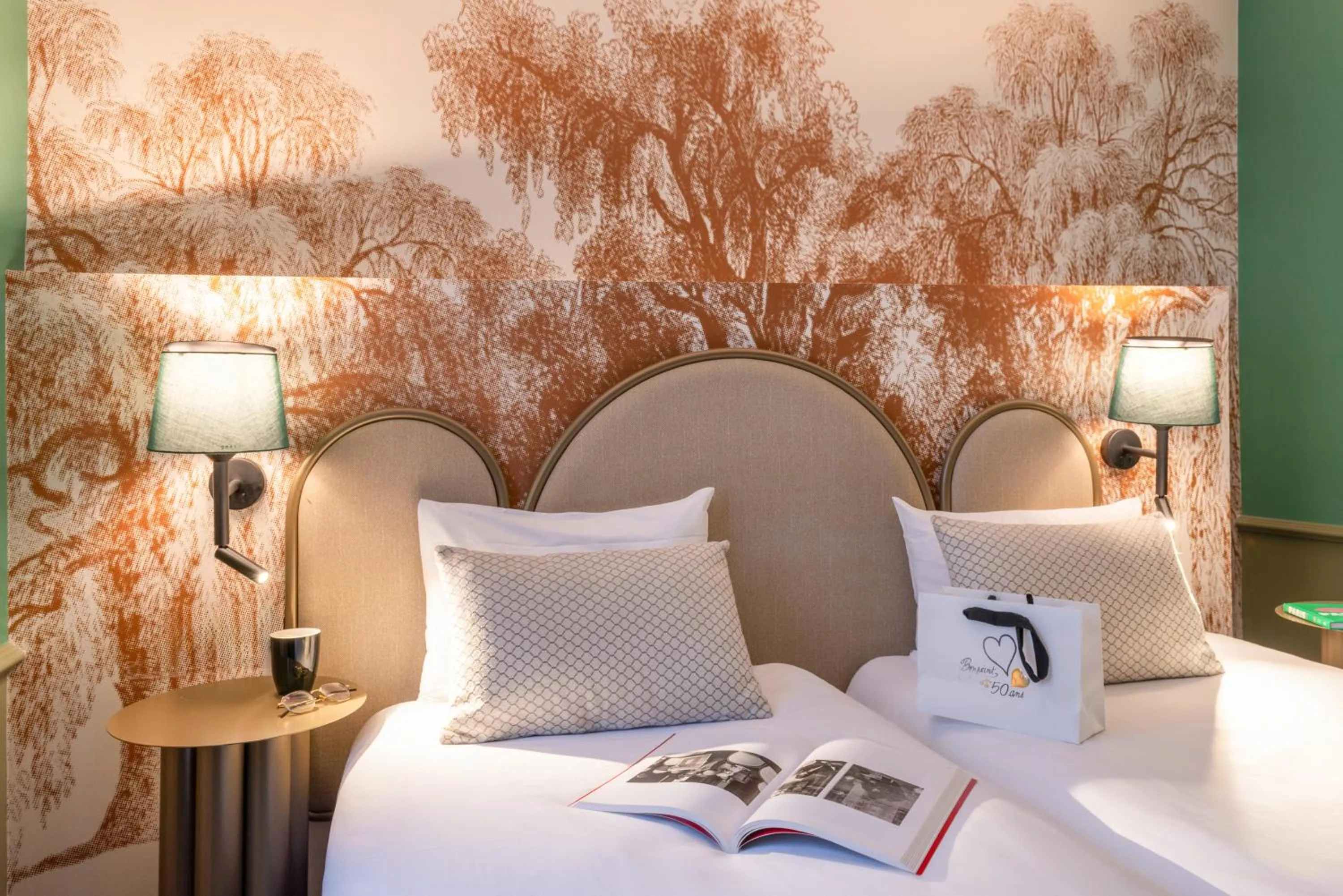 Bedroom, Bed in Appart Hotel Avalon