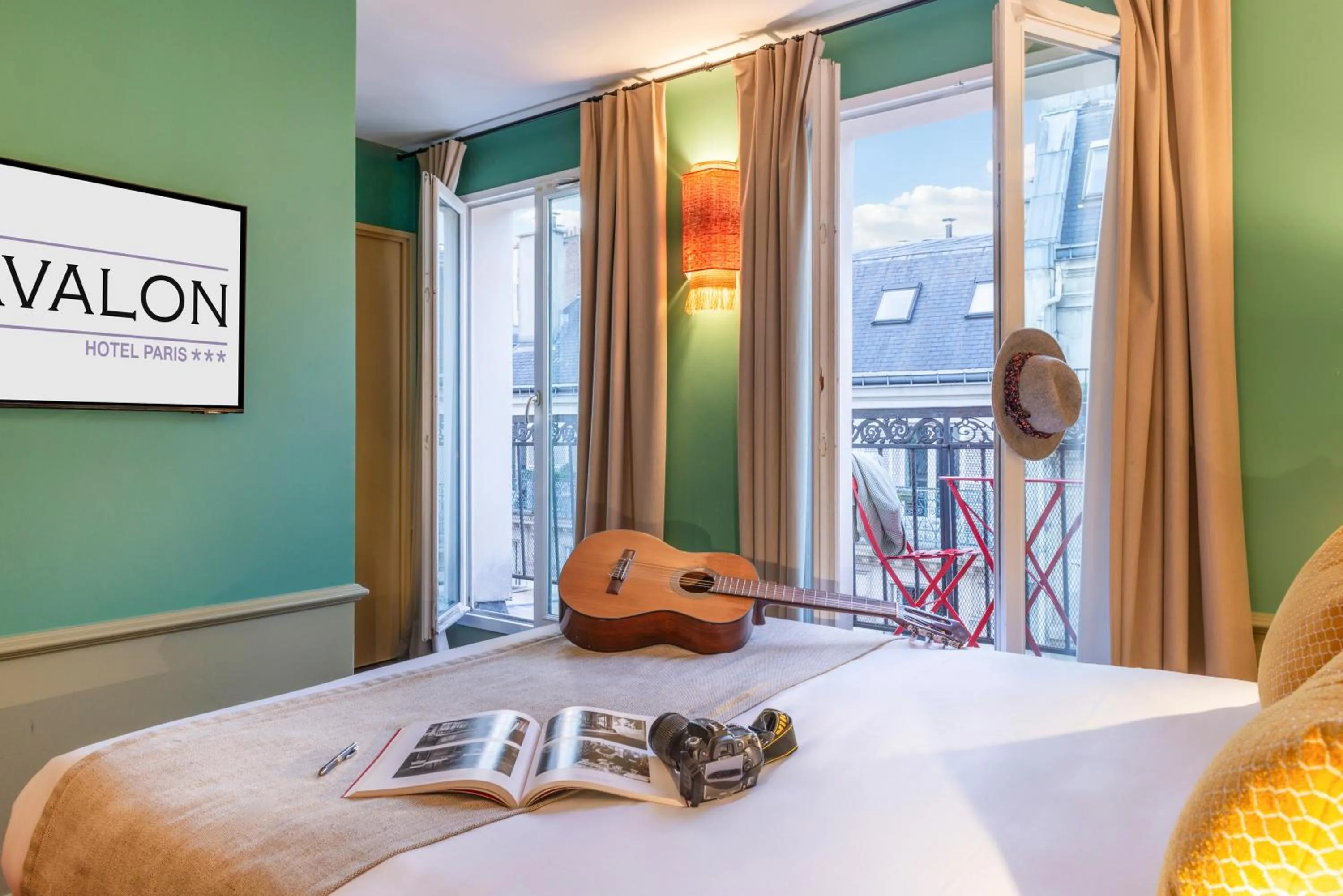 Bedroom, Bed in Appart Hotel Avalon