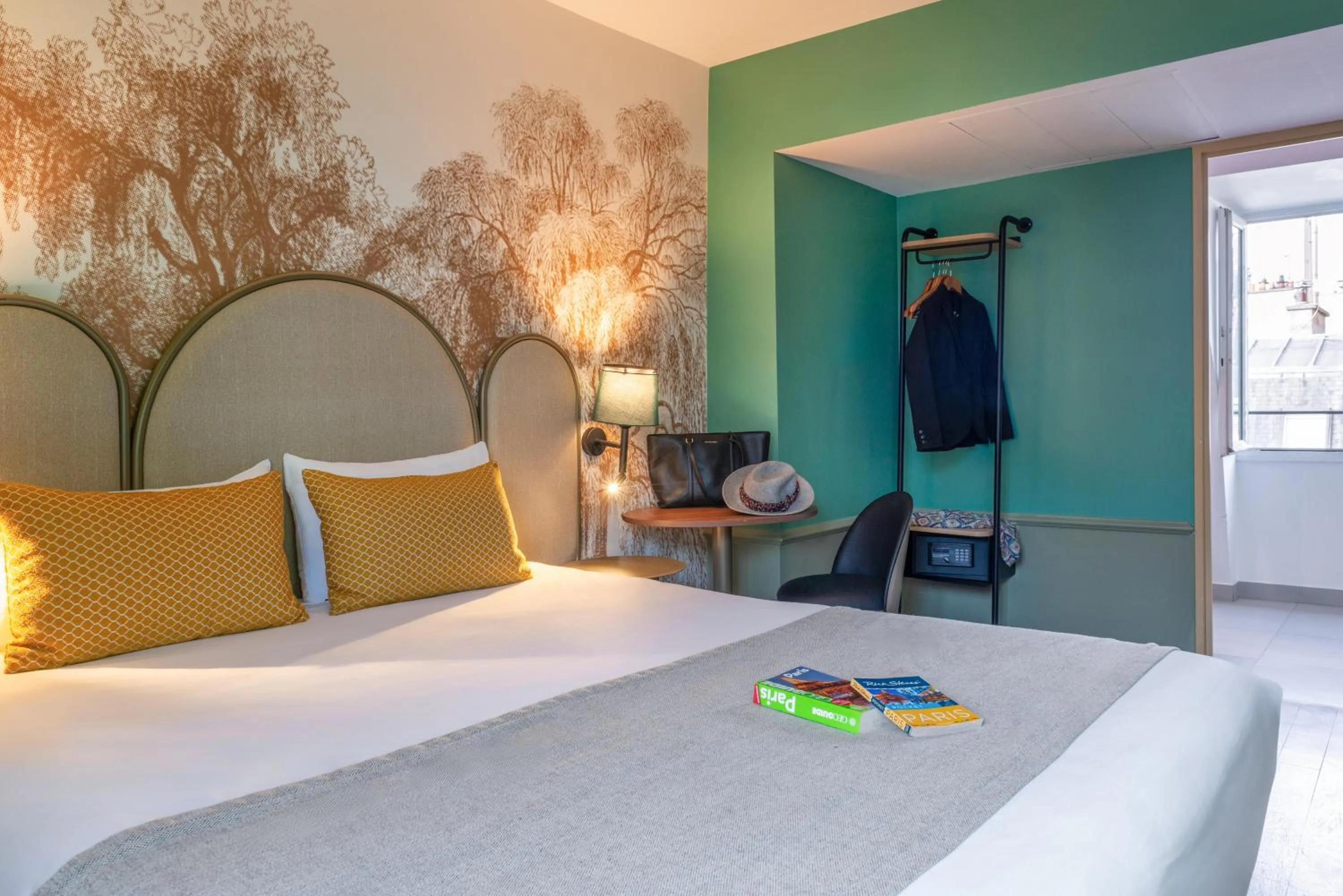 Bedroom, Bed in Appart Hotel Avalon
