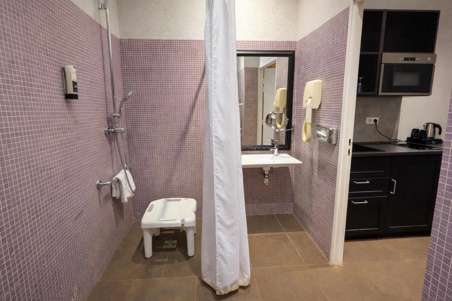 Bathroom in Appart Hotel Avalon