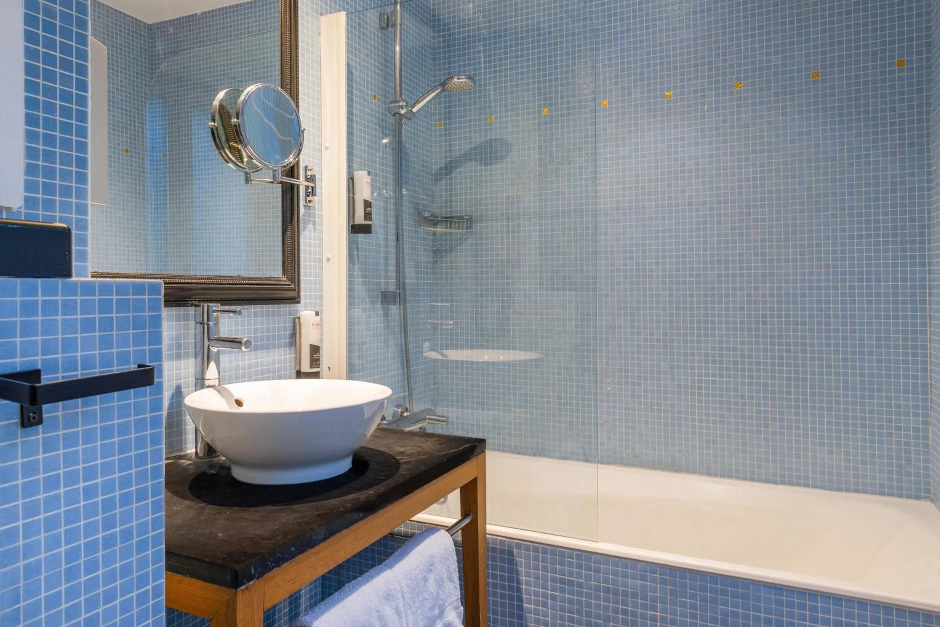 Bathroom in Appart Hotel Avalon