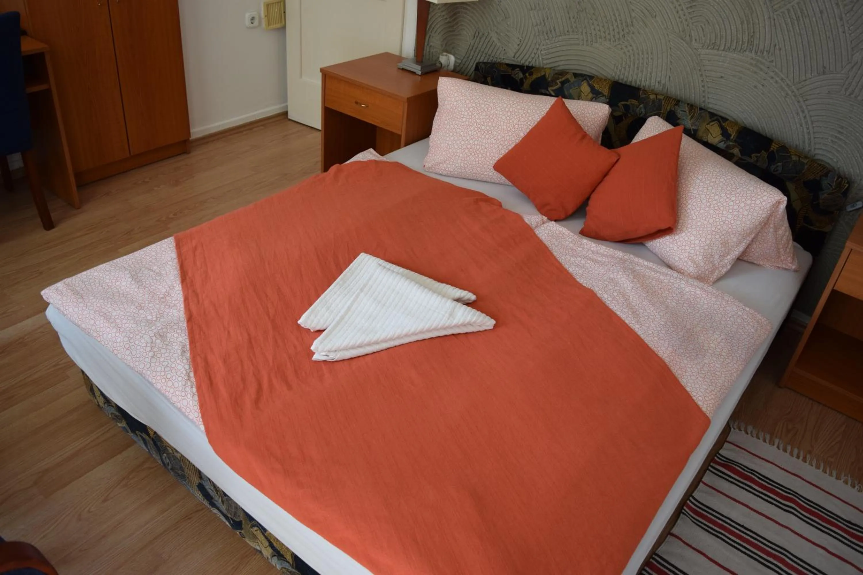 Bed in Belvárosi Panzió