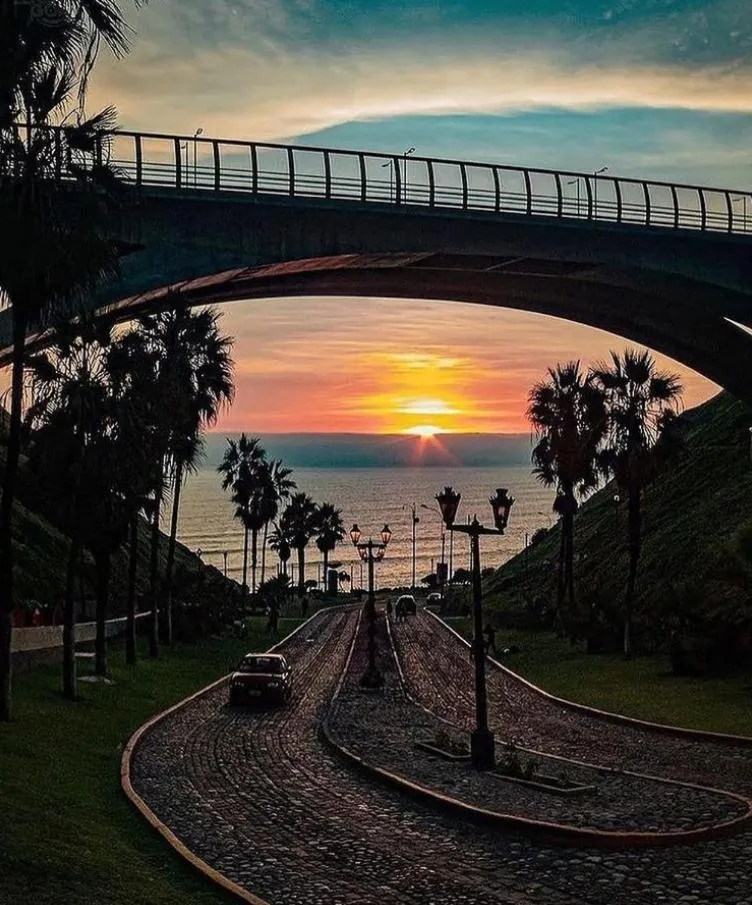 The Place Miraflores