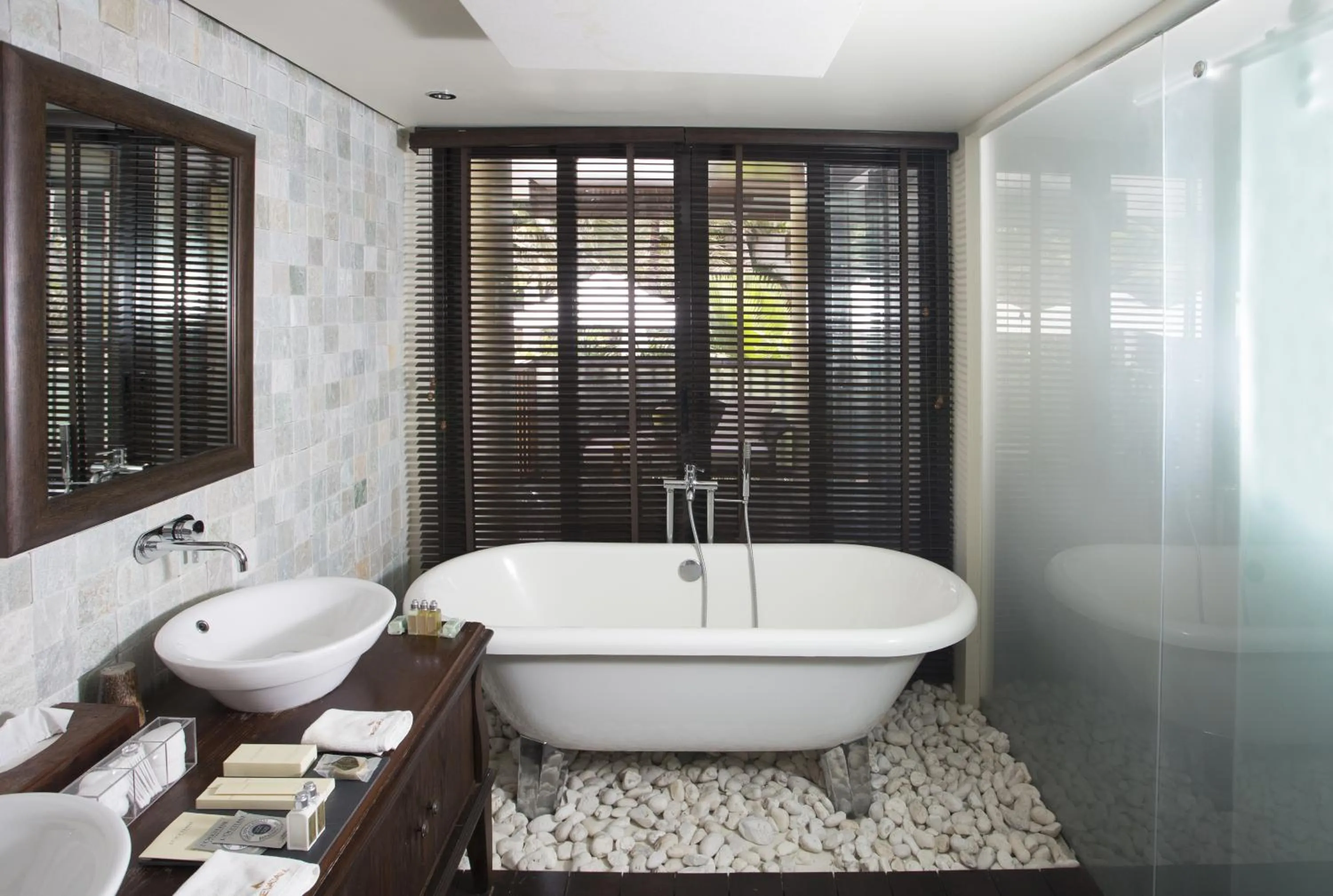 Bathroom in Dhevatara Beach Hotel