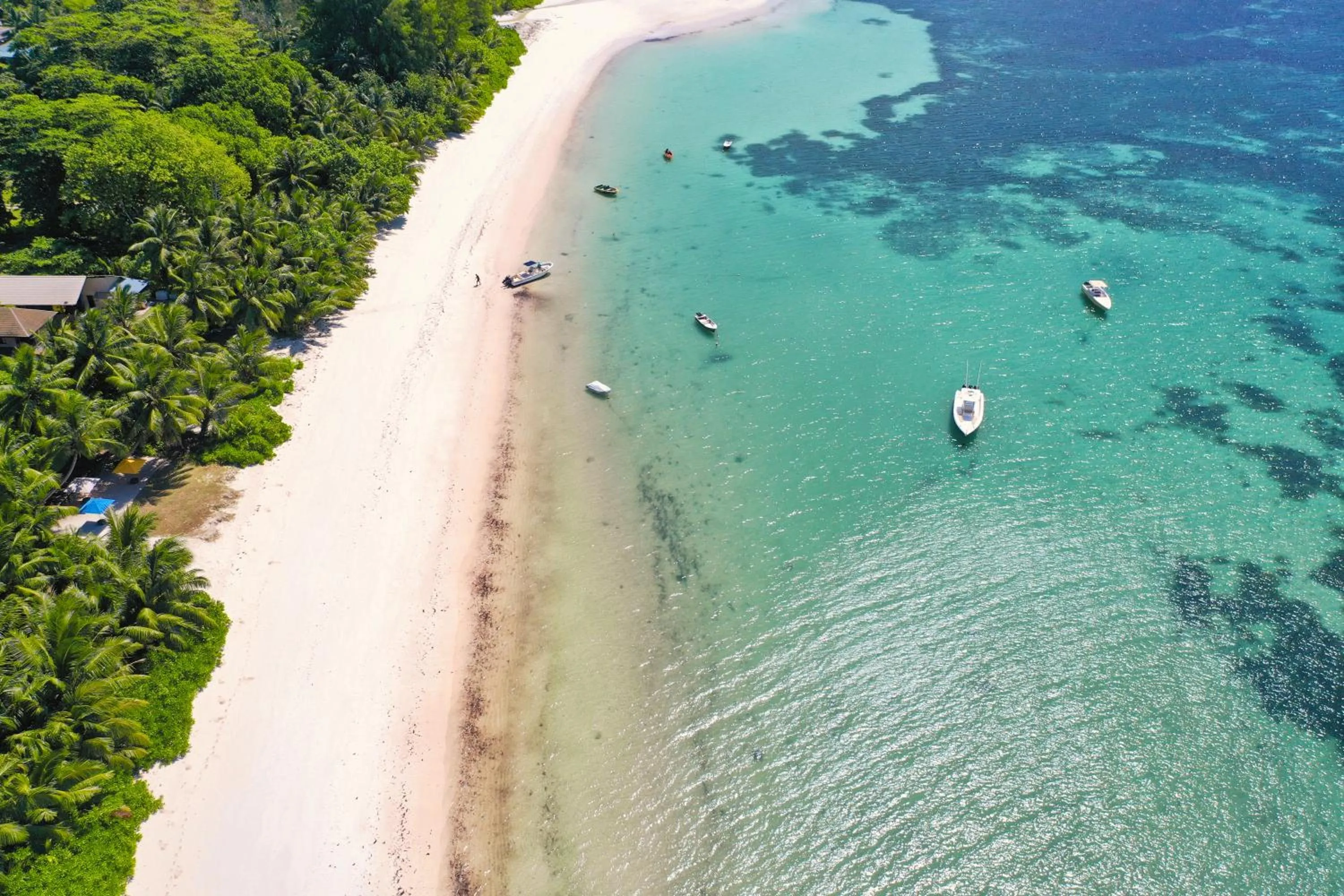 Beach in Dhevatara Beach Hotel