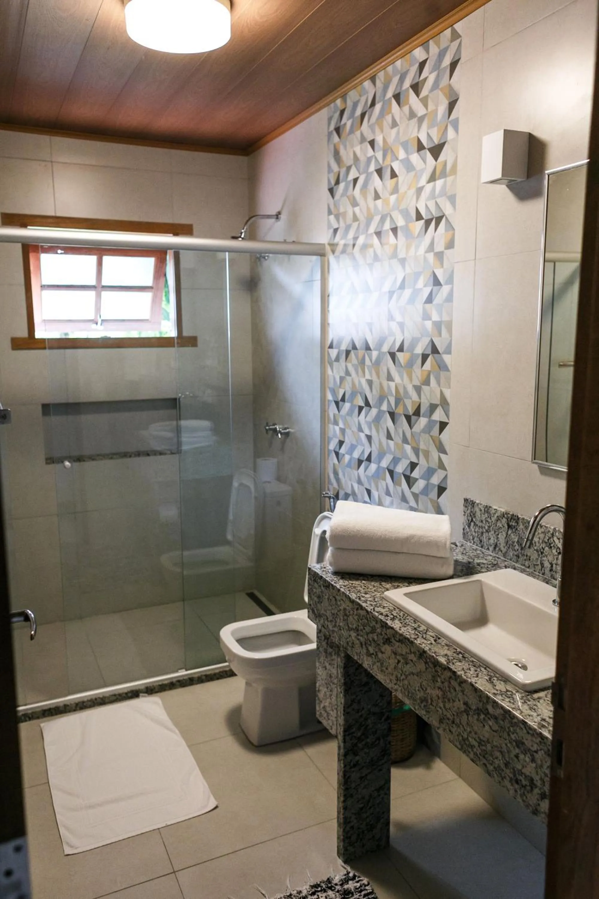 Shower in Pousada Vila do Beco