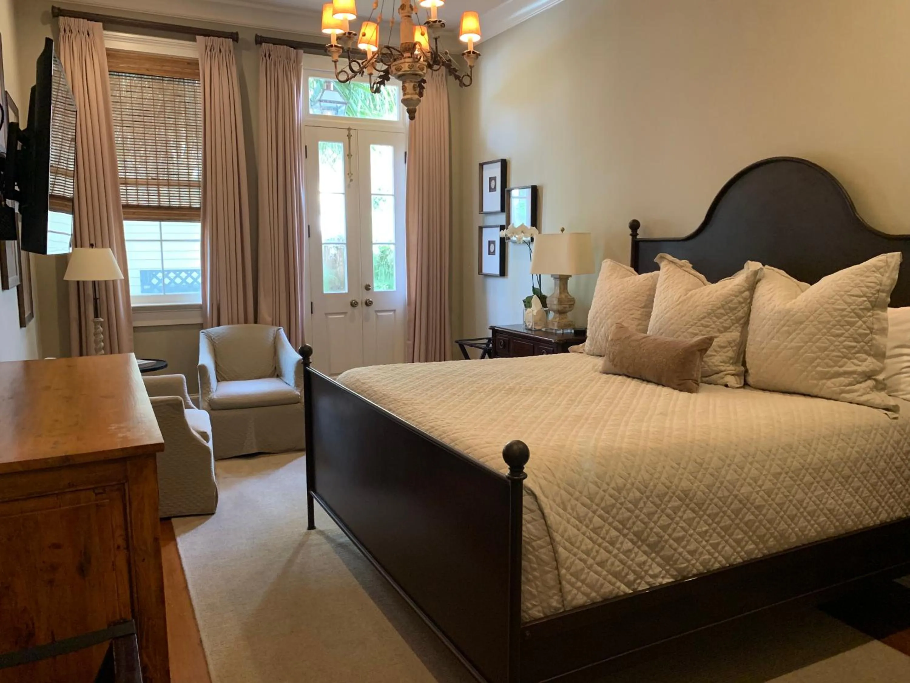 Bed in Terrell House Bed and Breakfast