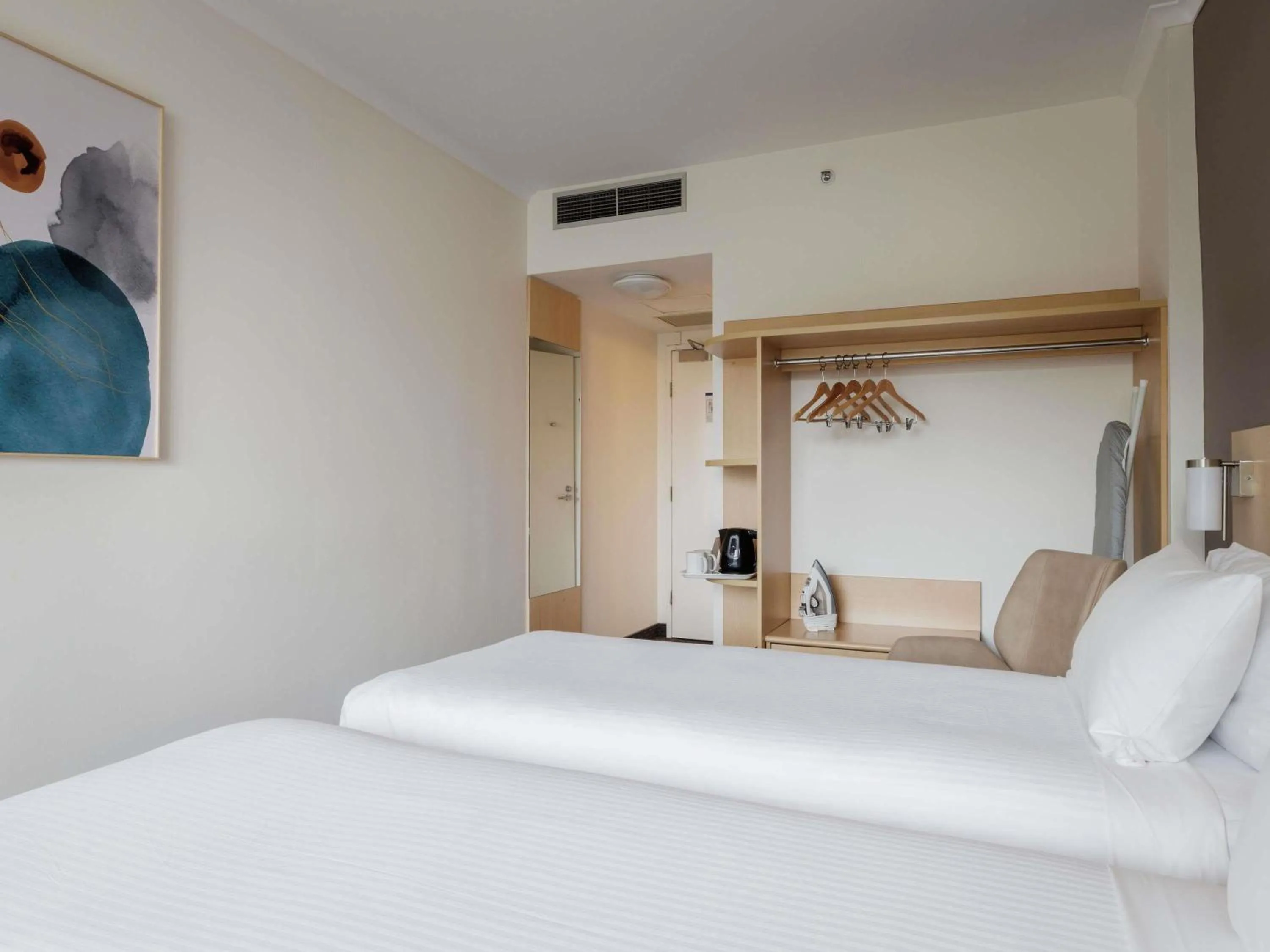 Bedroom, Bed in ibis Sydney Olympic Park