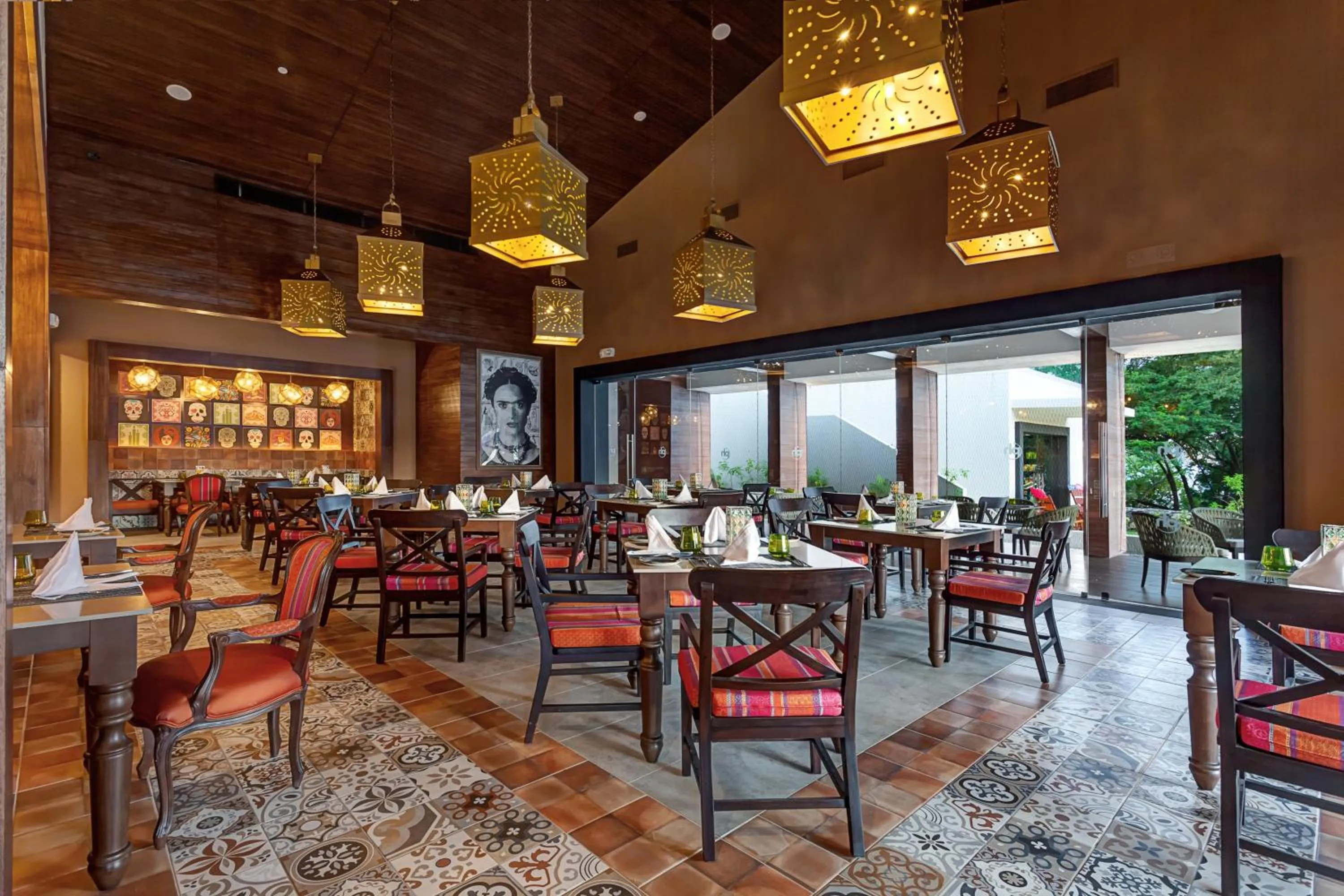 Restaurant/places to eat in Planet Hollywood Costa Rica by Royalton, An Autograph Collection All-Inclusive Resort