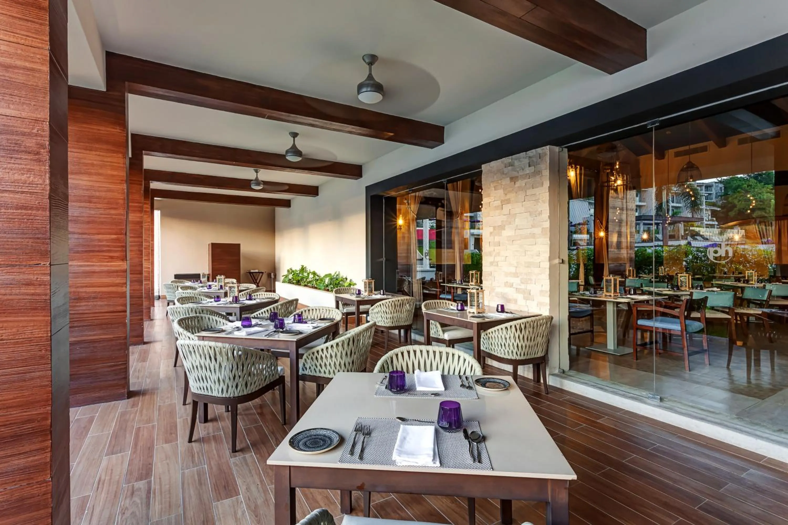 Restaurant/places to eat in Planet Hollywood Costa Rica by Royalton, An Autograph Collection All-Inclusive Resort