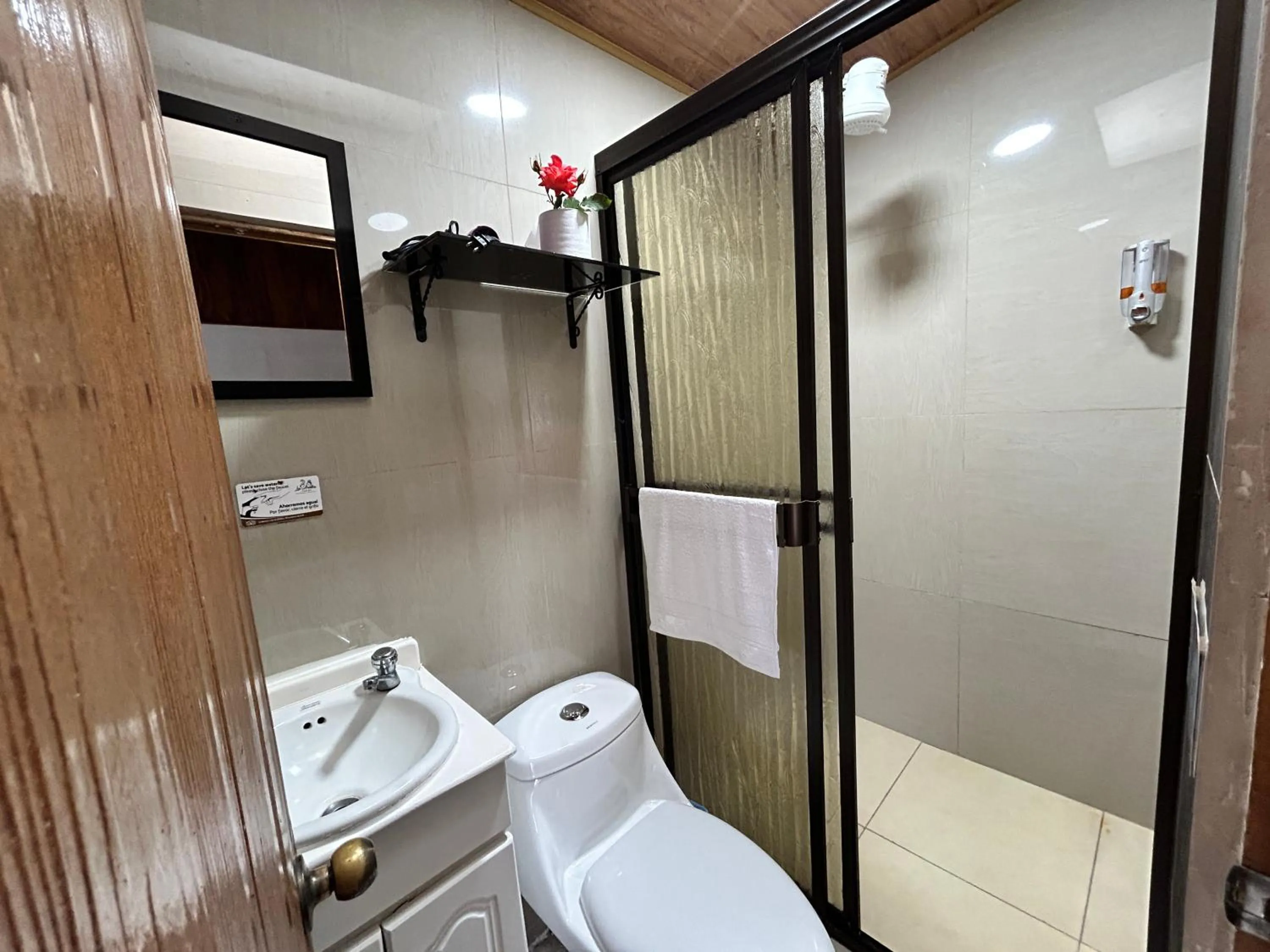 Bathroom in Hotel las Ardillas Monteverde