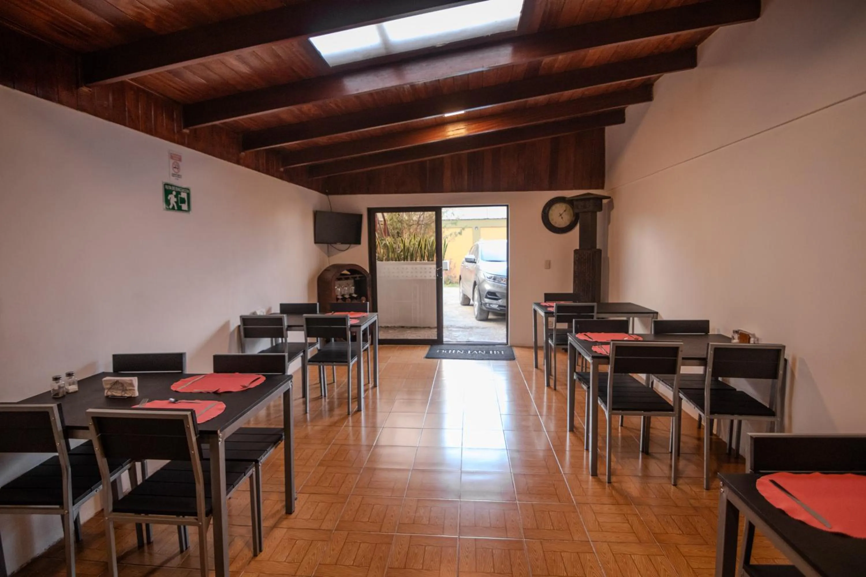 Restaurant/places to eat in Hotel las Ardillas Monteverde