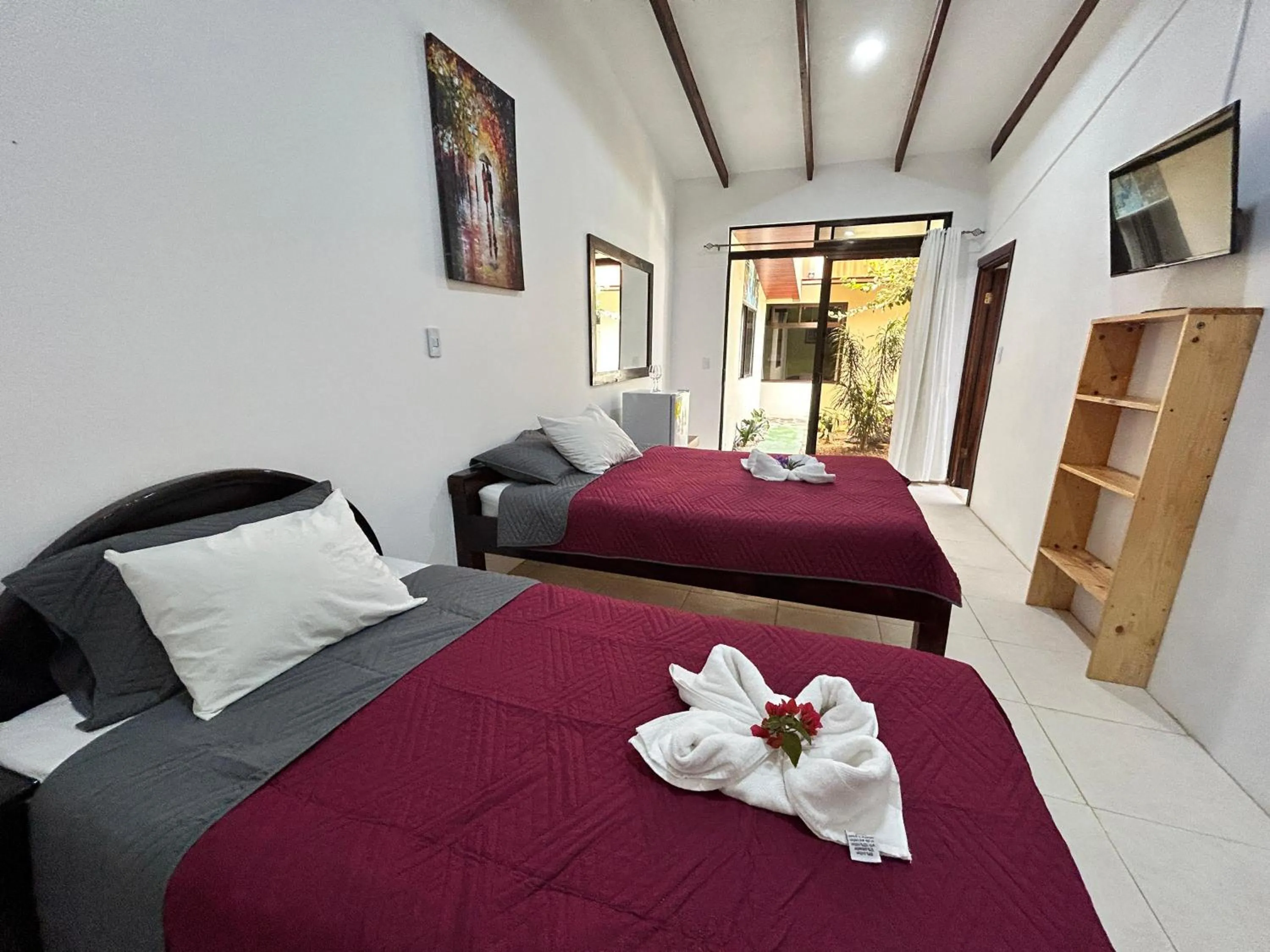 Bedroom, Bed in Hotel las Ardillas Monteverde