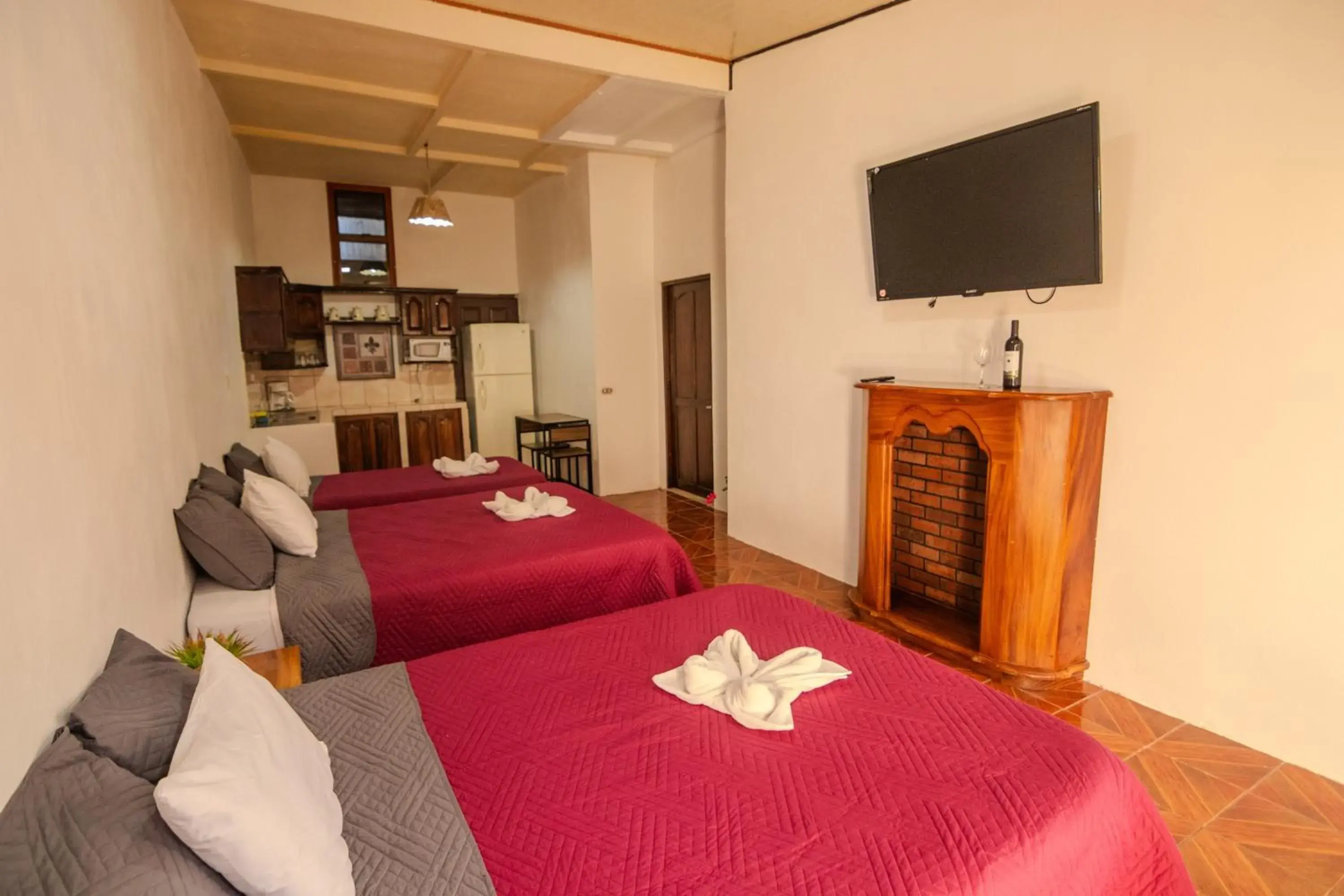 Superior Family Room in Hotel las Ardillas Monteverde Superior Family Room in Hotel las Ardillas Monteverde