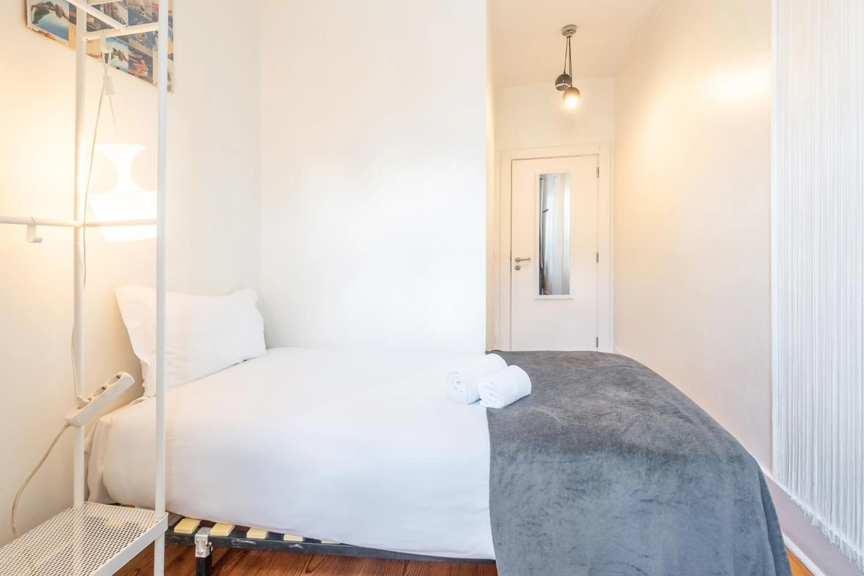 Bed in Happy at Chiado