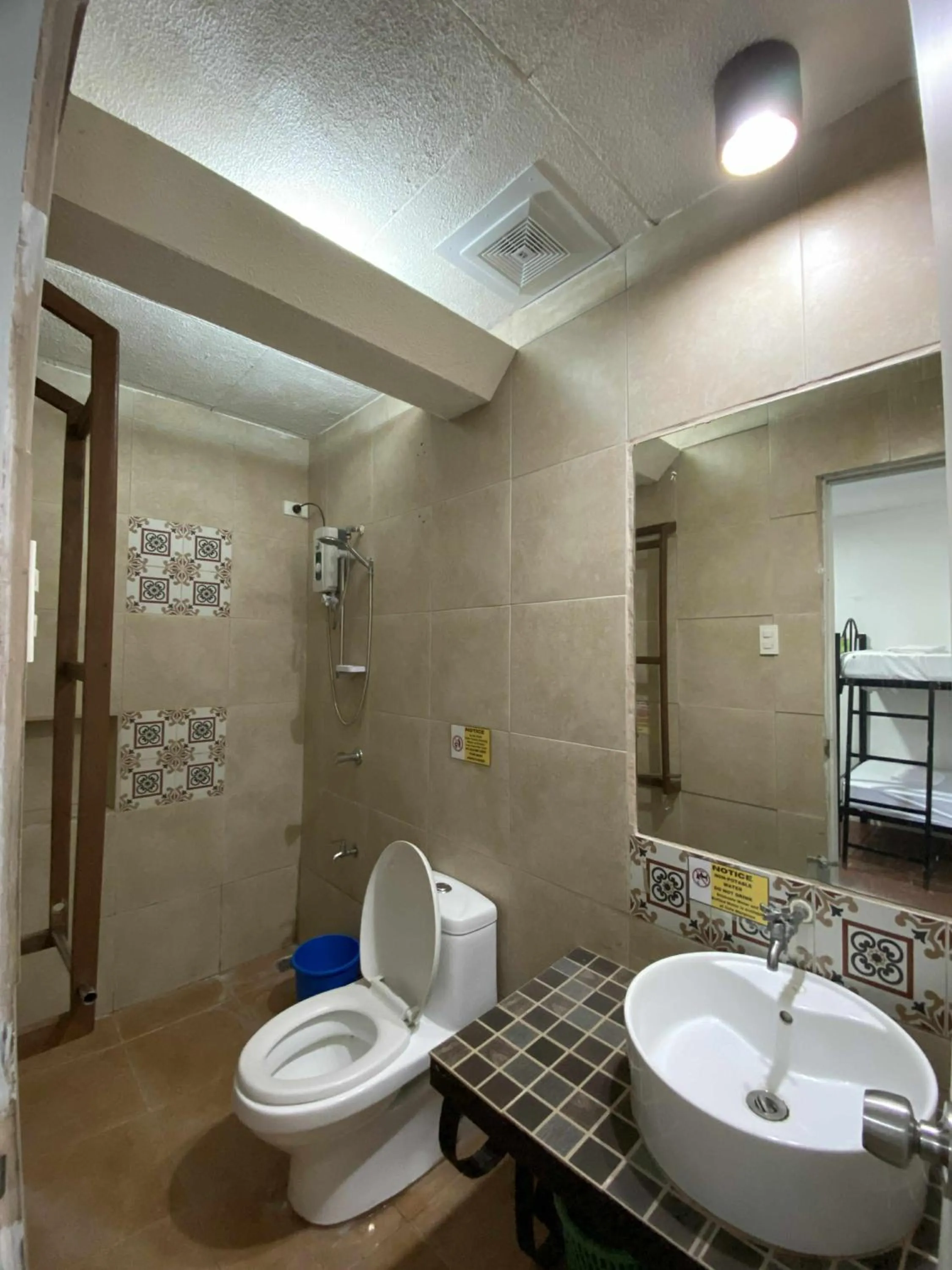 Bathroom in The Palacio de Laoag