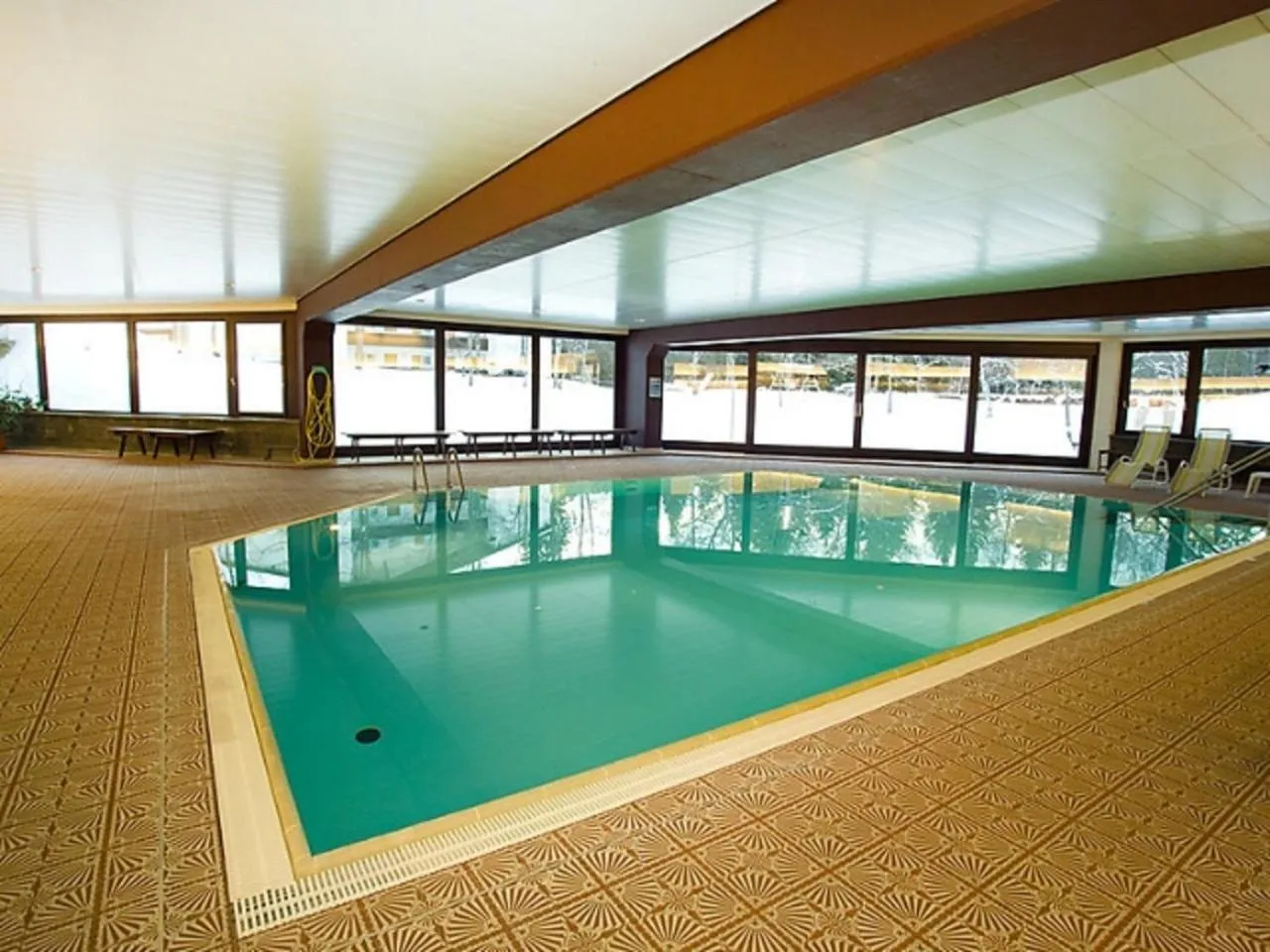 Swimming pool in Appartmenthaus Birkenwald