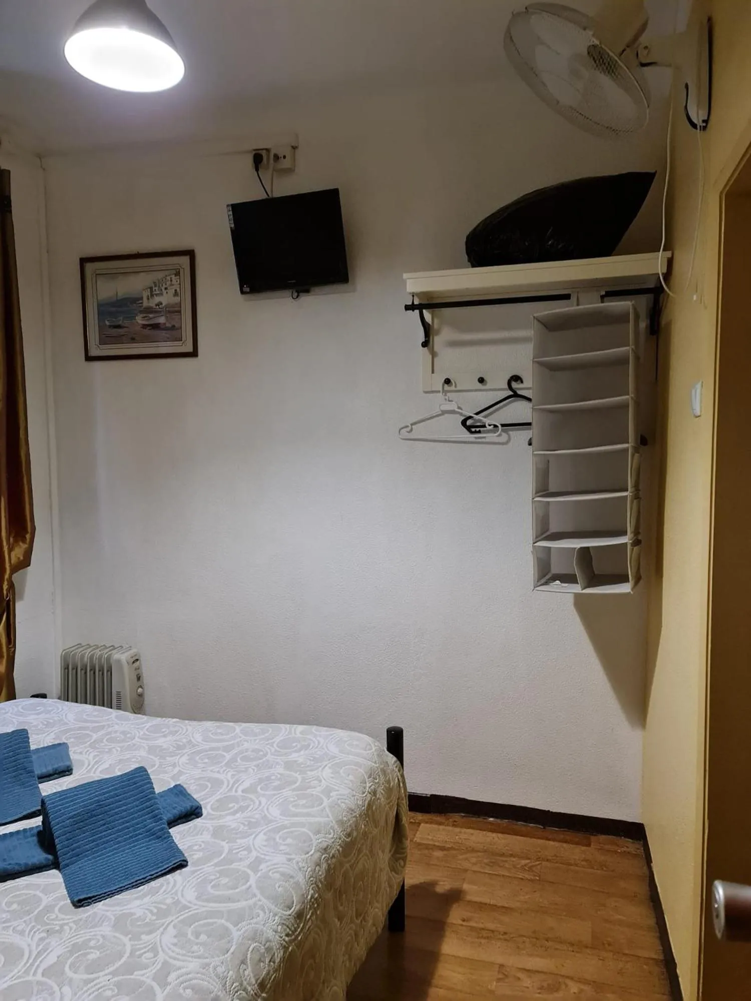 Bed in Pensao Residencial Flor dos Cavaleiros