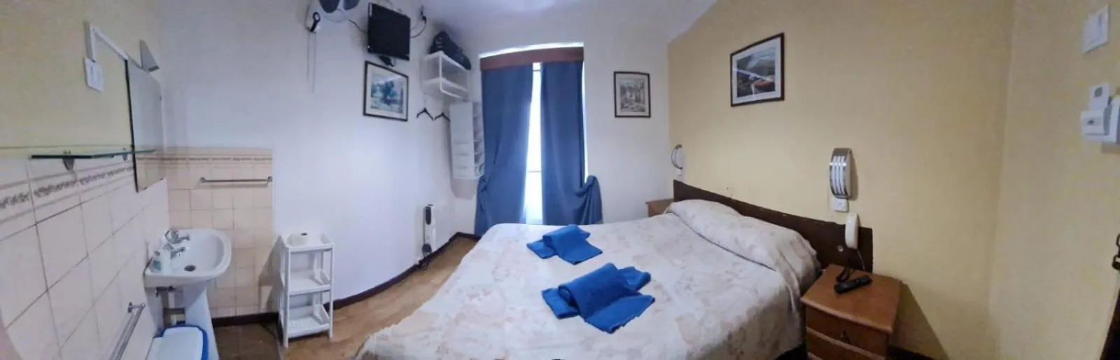 Bedroom, Bed in Pensao Residencial Flor dos Cavaleiros