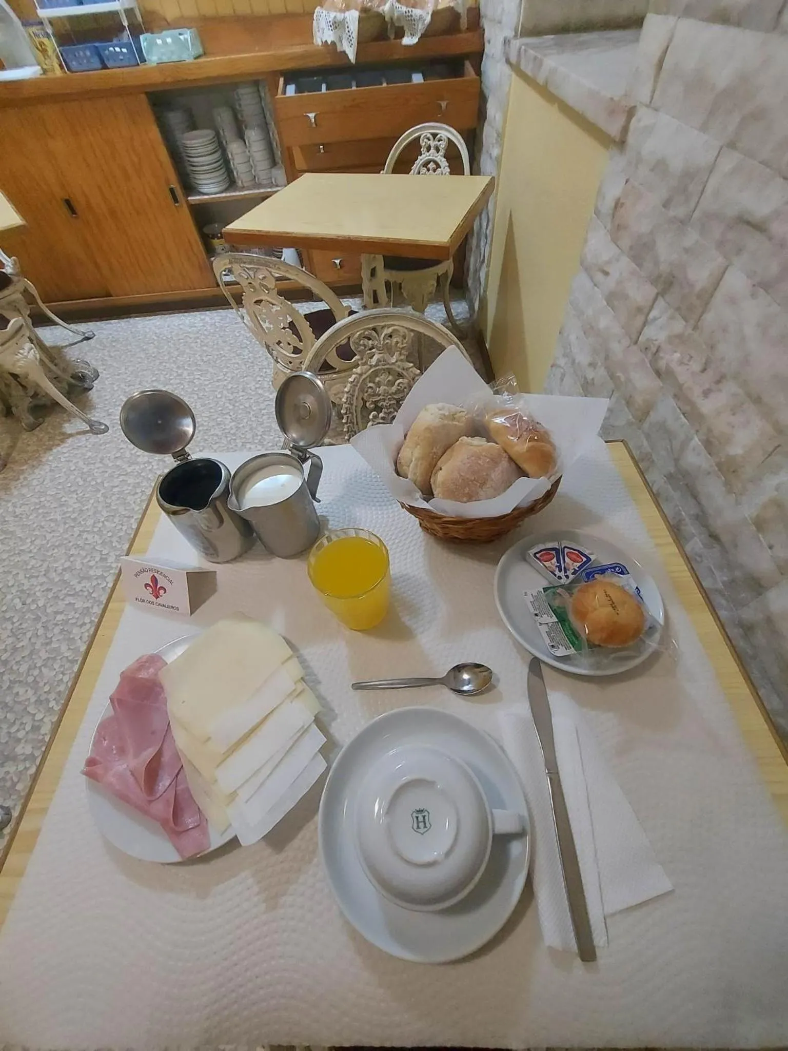 Lounge or bar in Pensao Residencial Flor dos Cavaleiros