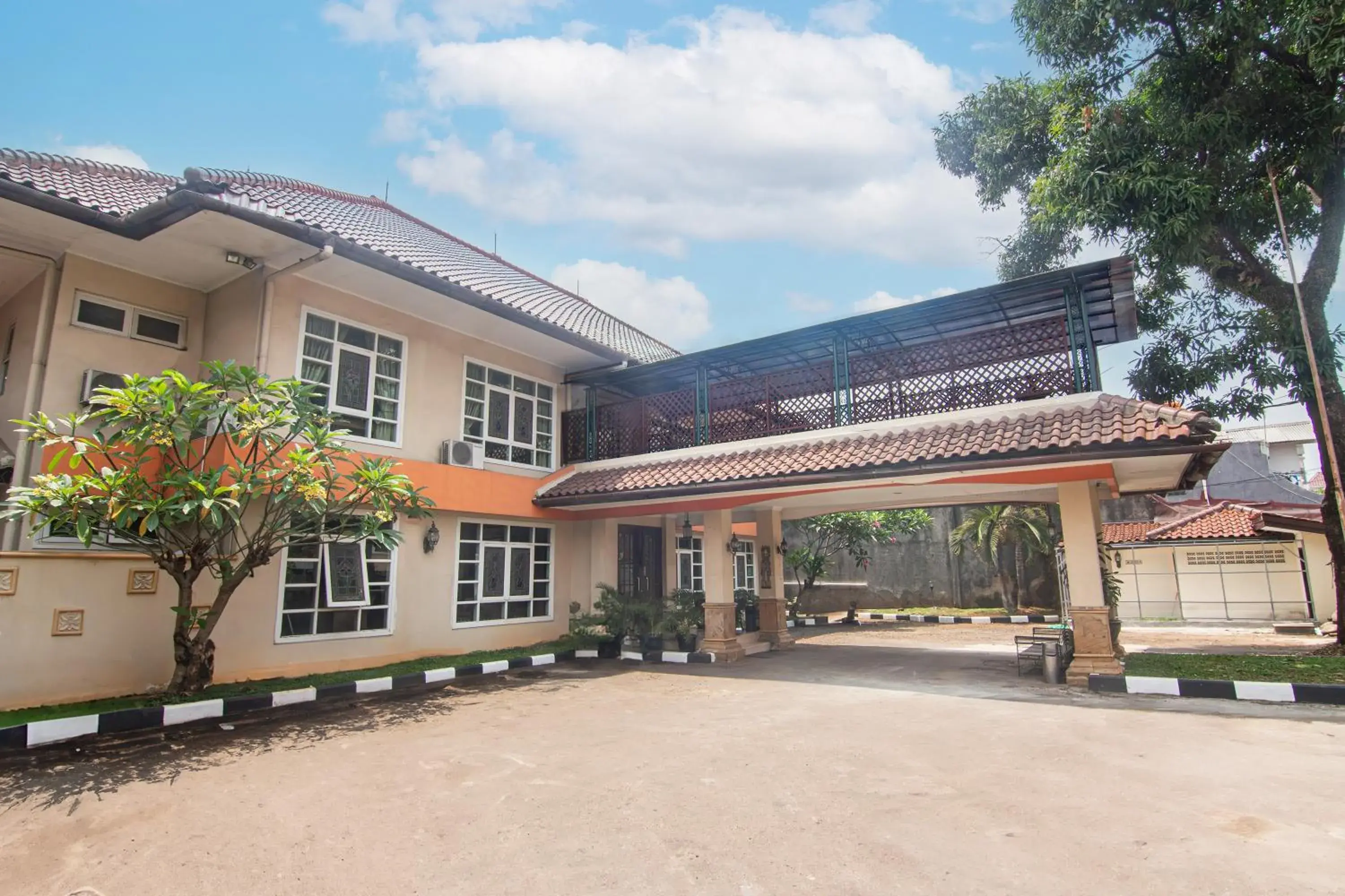 Puri Sawo Manila Puri Sawo Manila