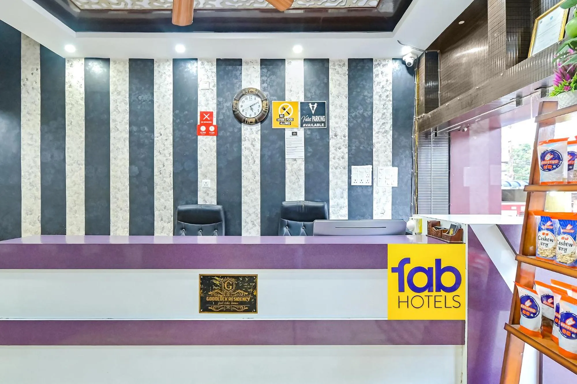 Lobby or reception in FabHotel Good Luck Residency