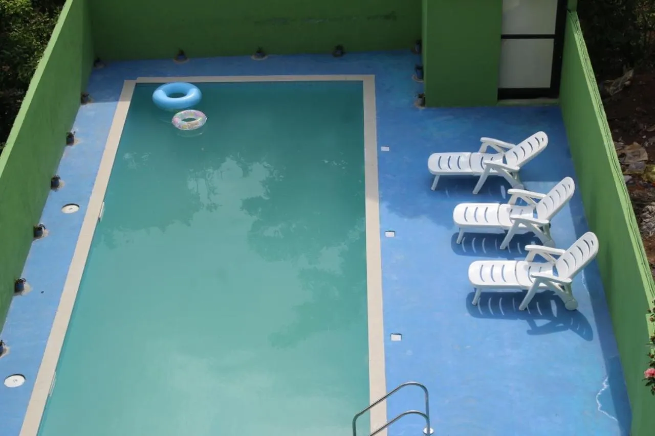 Swimming pool in Woodnote Thekkady