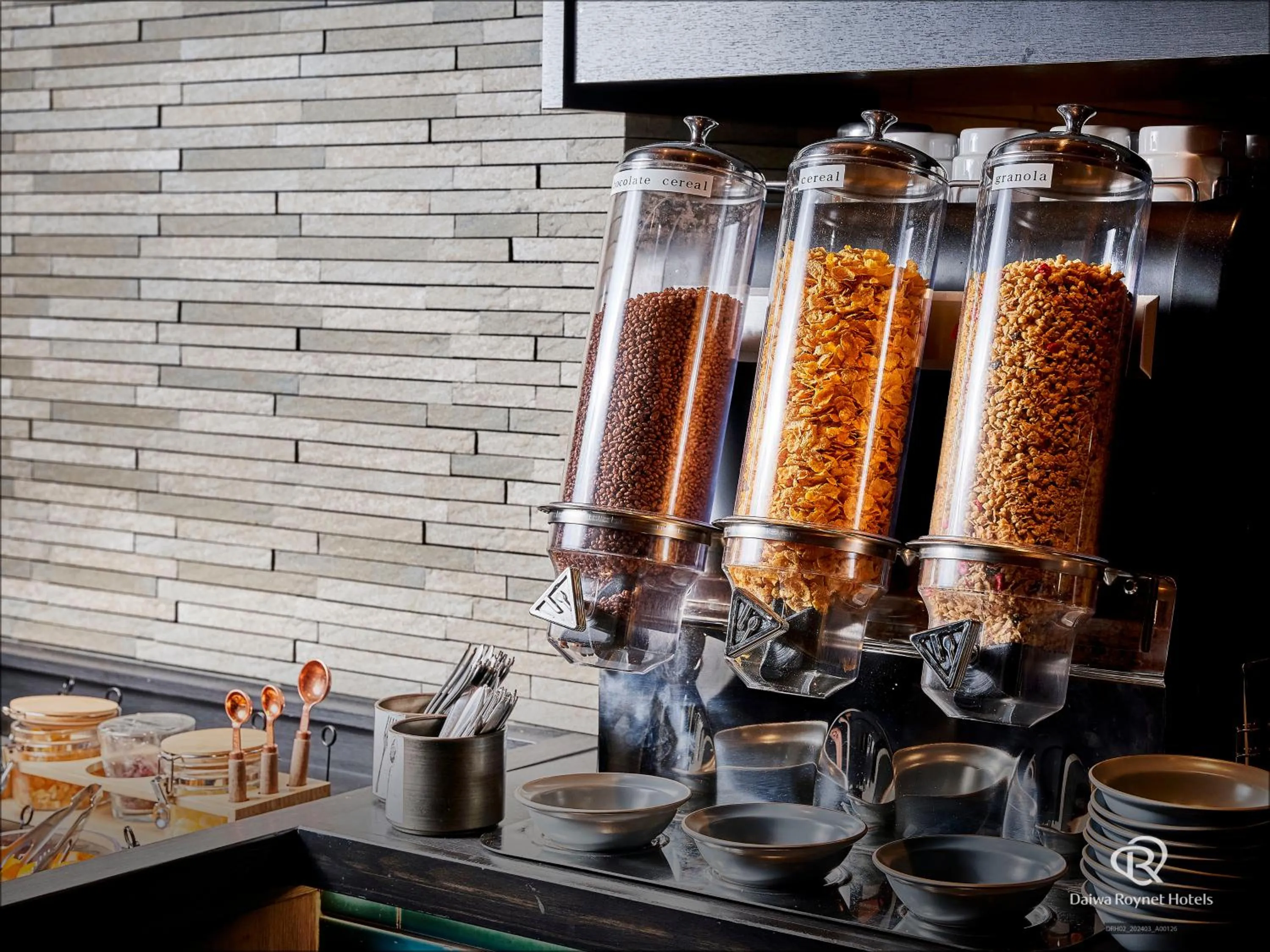 Food and drinks in Daiwa Roynet Hotel Nishi-Shinjuku PREMIER