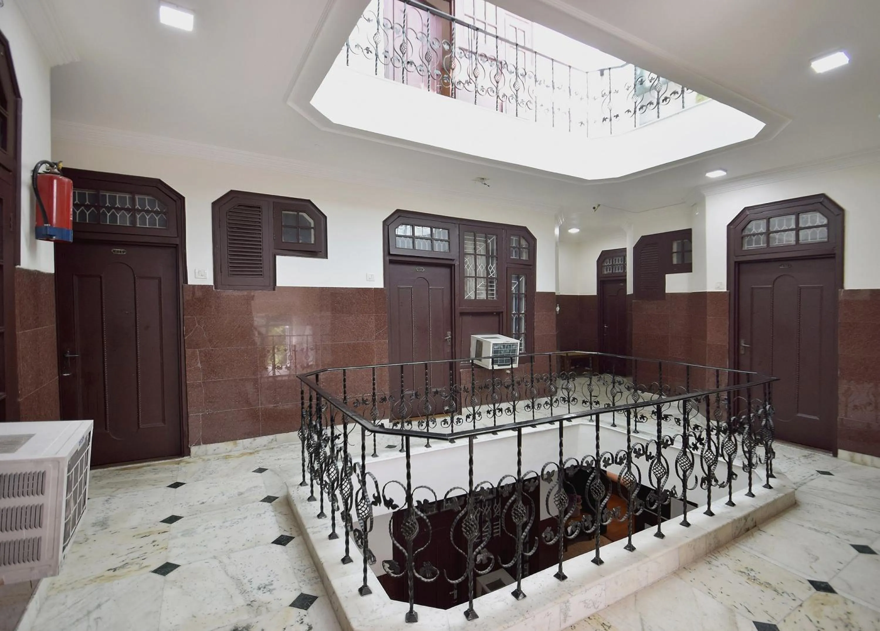 Lobby or reception in Super Hotel O Maa Residency