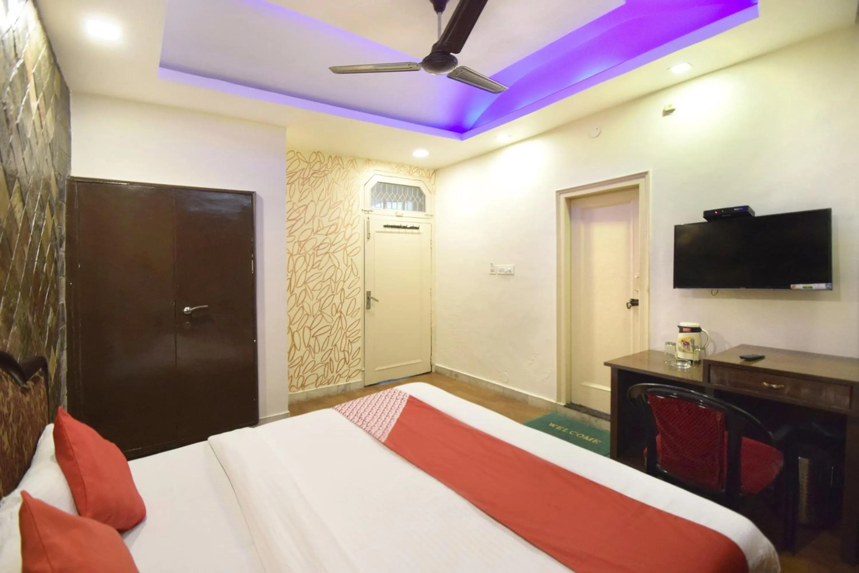 Bedroom, Bed in Super Hotel O Maa Residency