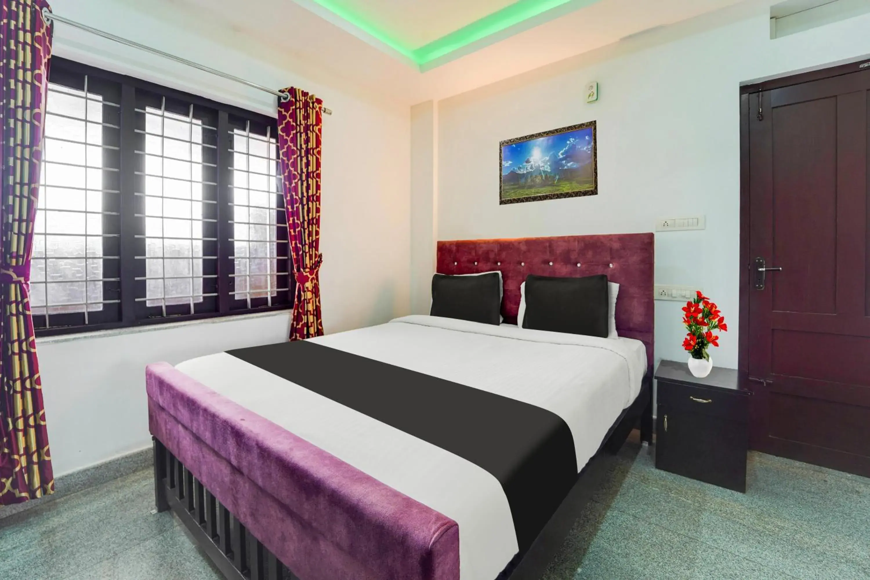 Bedroom, Bed in Super Hotel O Aluva Town Bedroom, Bed in Super Hotel O Aluva Town