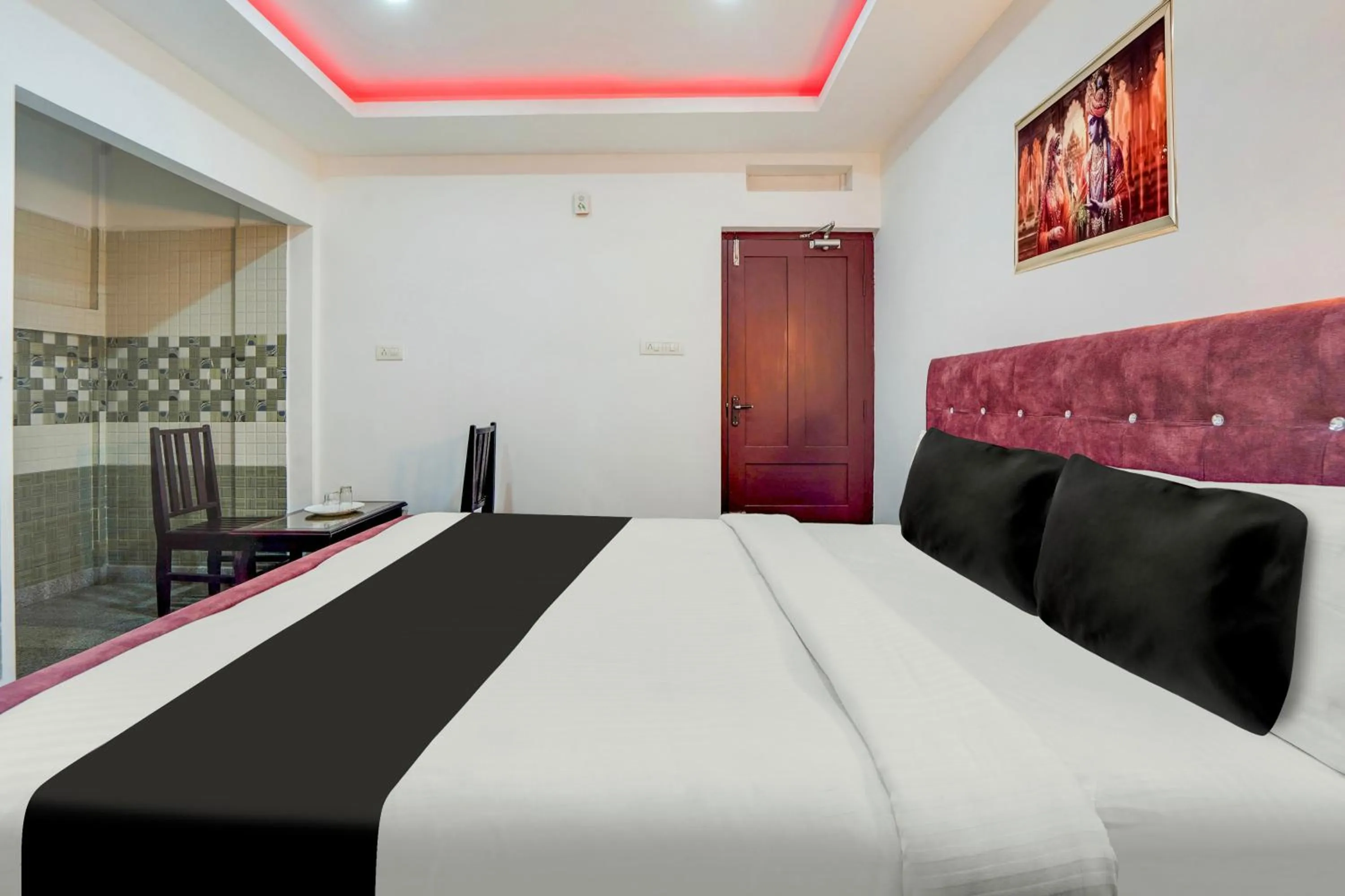 Bedroom, Bed in Super Hotel O Aluva Town