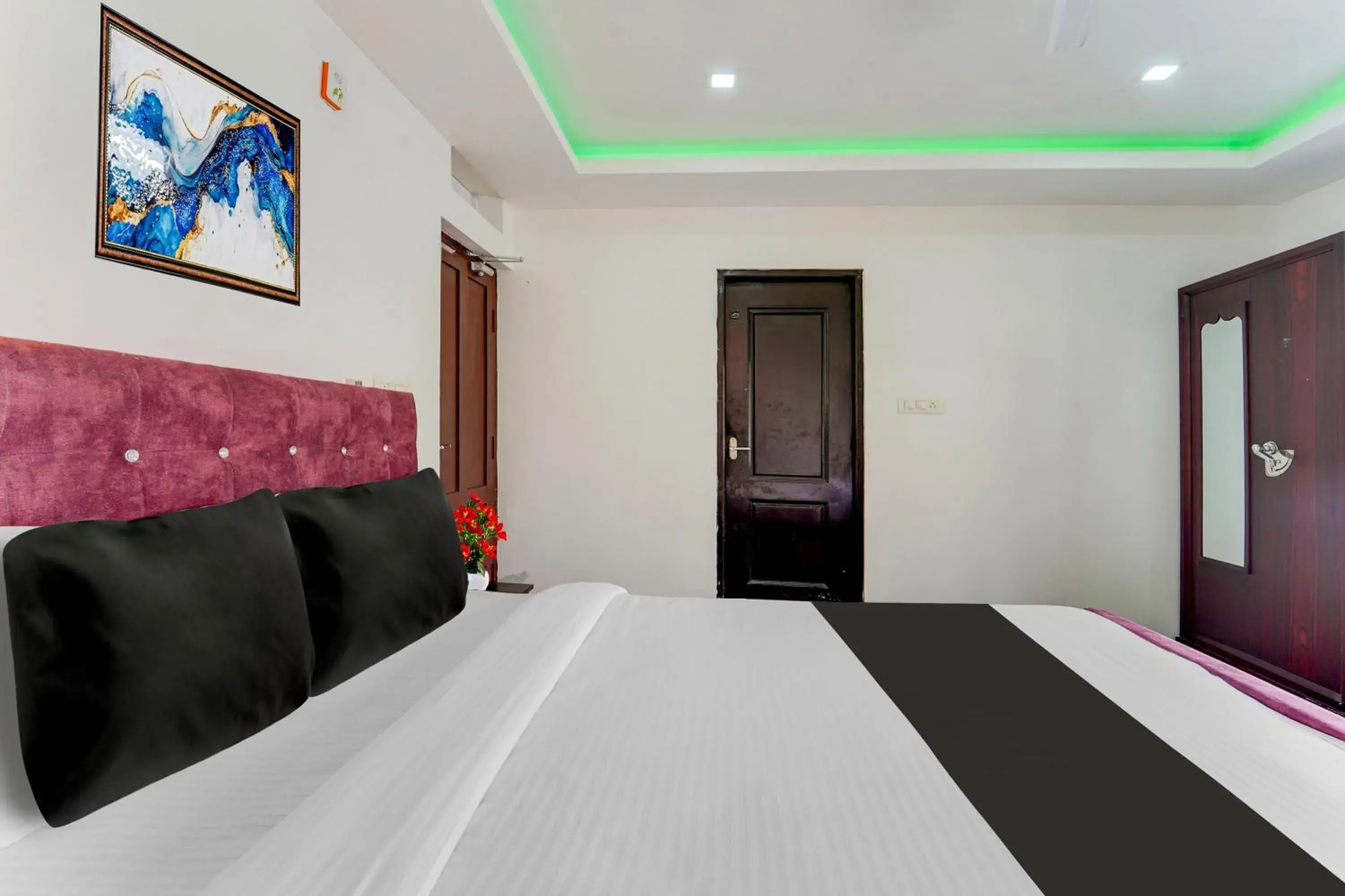 Bedroom, Bed in Super Hotel O Aluva Town Bedroom, Bed in Super Hotel O Aluva Town