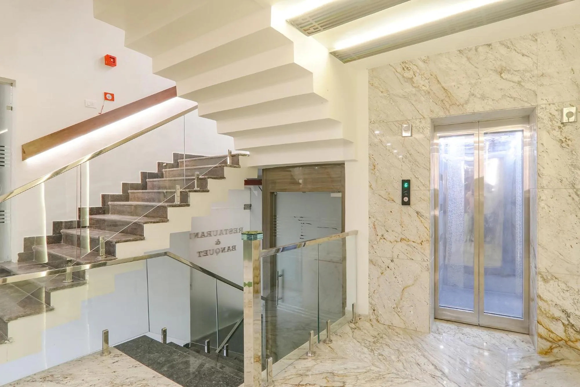 Lobby or reception in FabHotel Impact