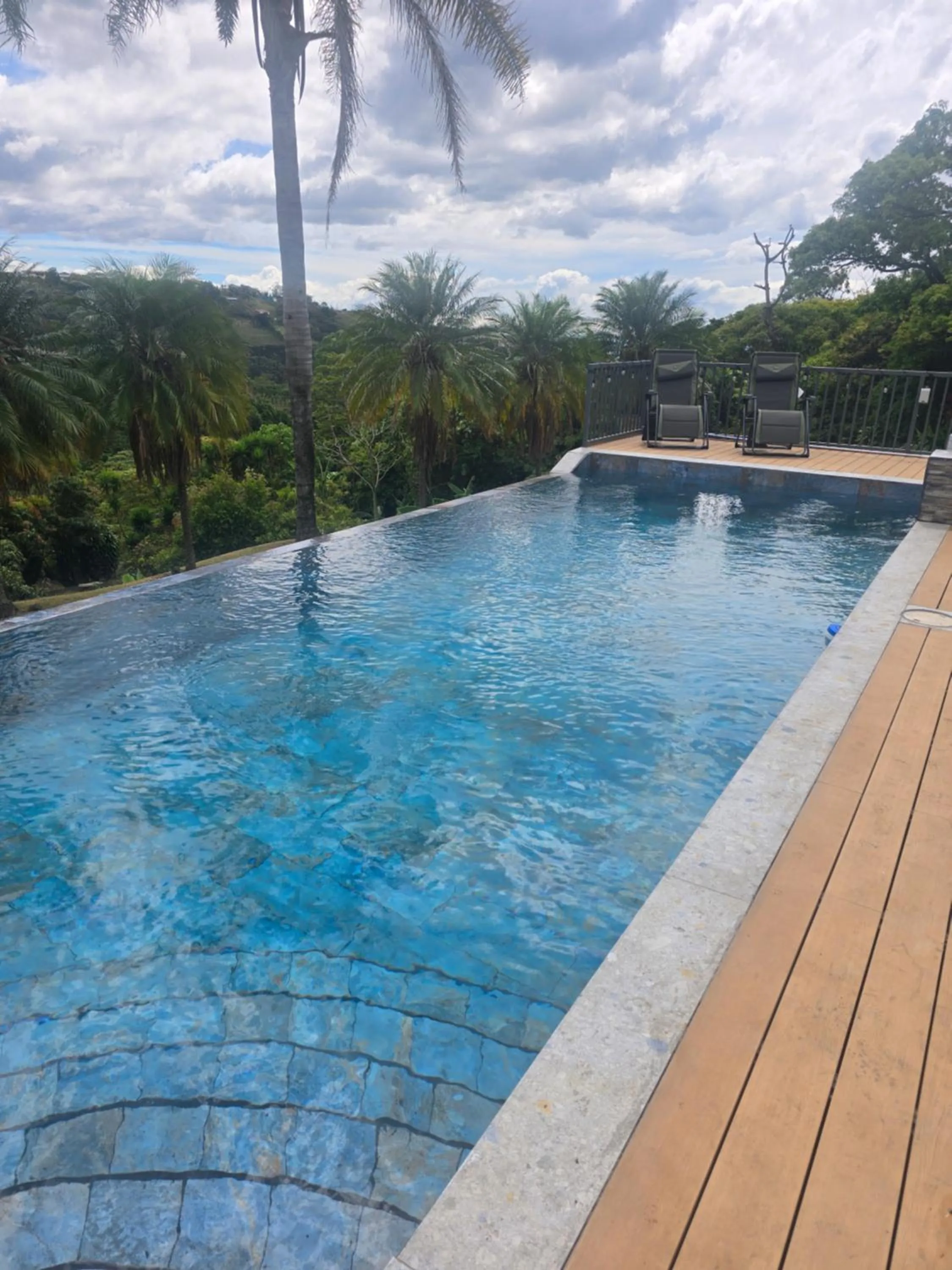Swimming pool in Hotel Mango Valley