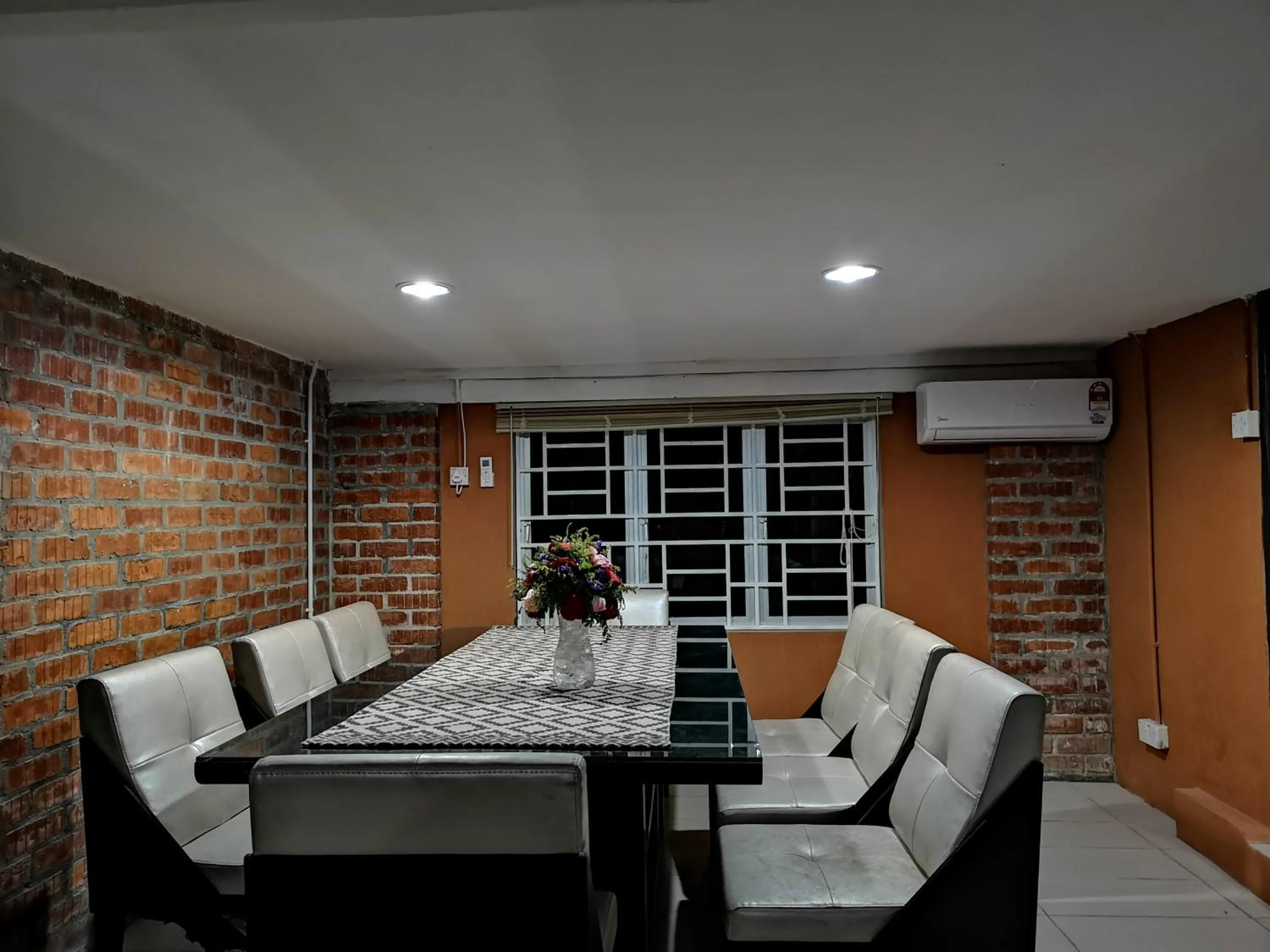 Living room in Kenyalang Urban Homestay
