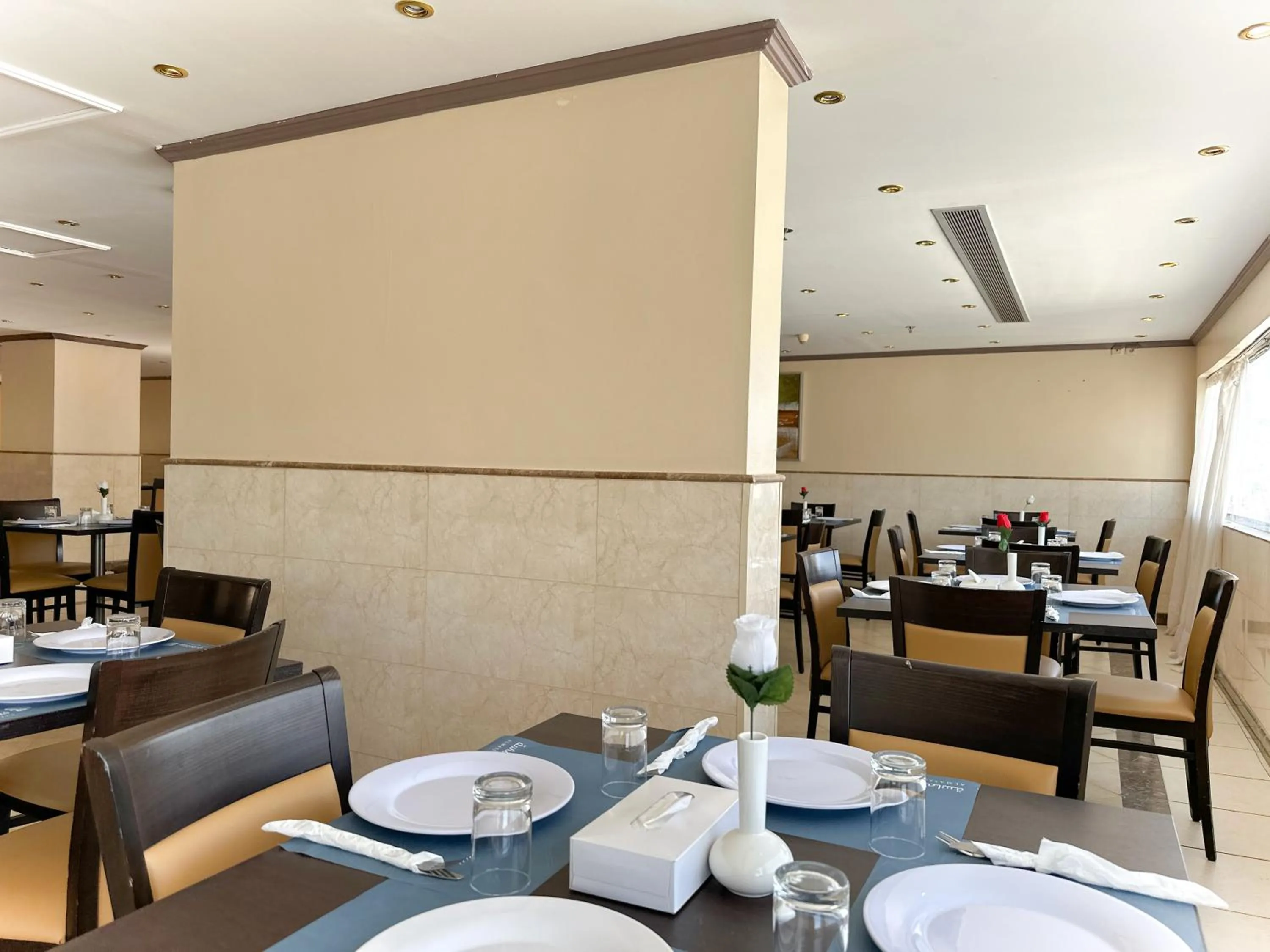 Restaurant/places to eat in Al Massa Bader Hotel