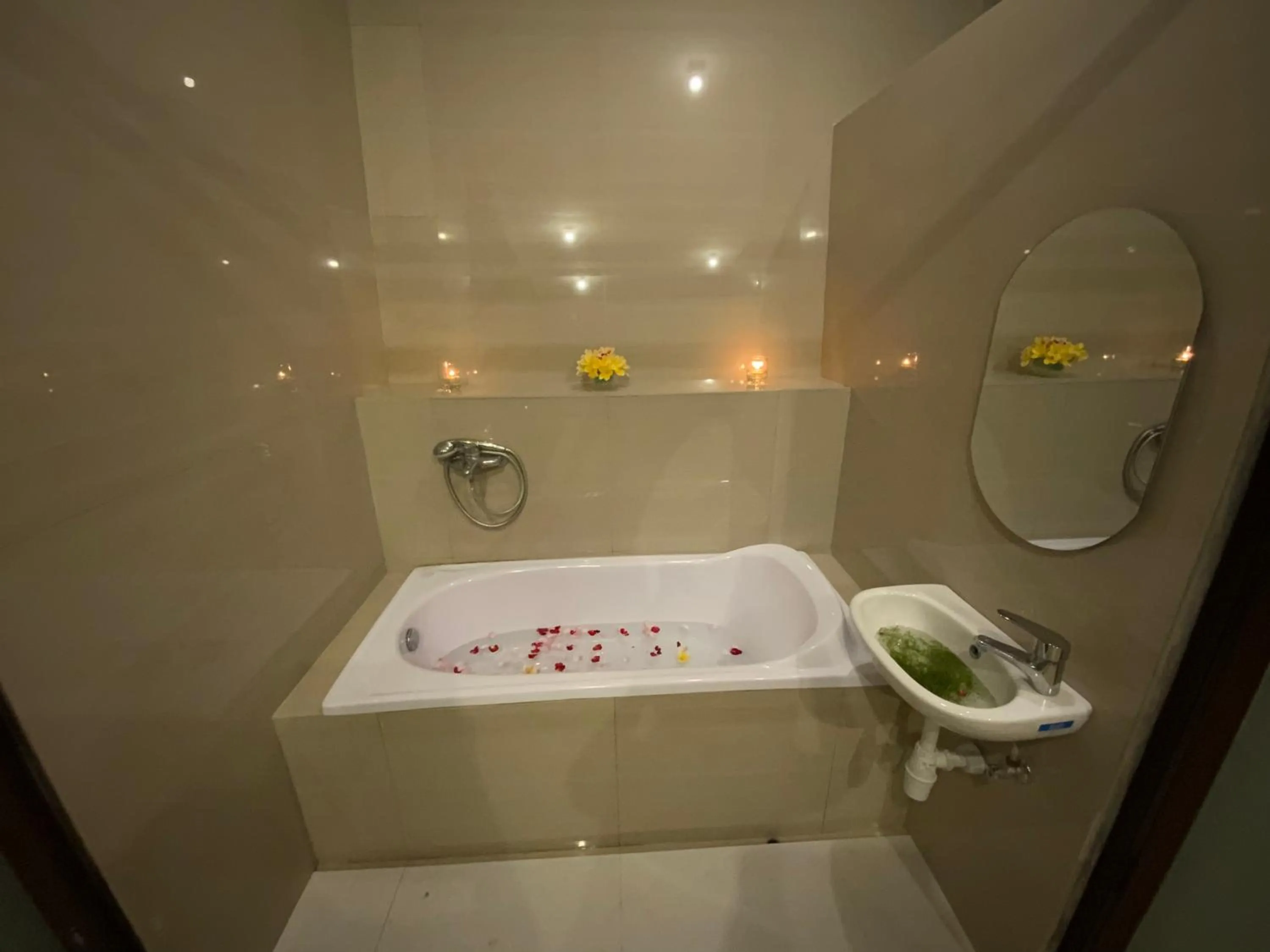 Bathroom in Bali Golden Elephant Boutique Villa